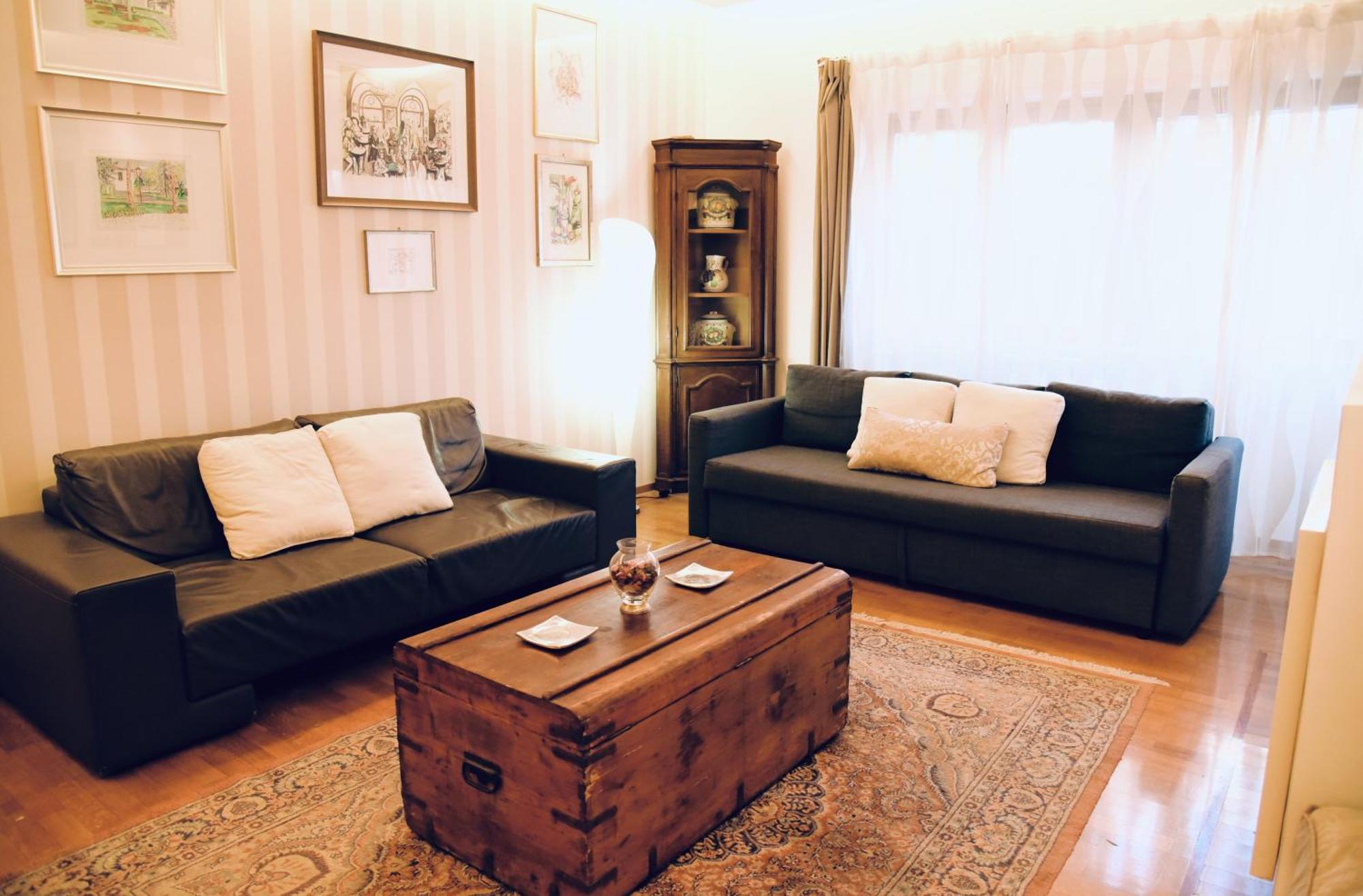 Apartment Chic And Elegant In The Heart Of *