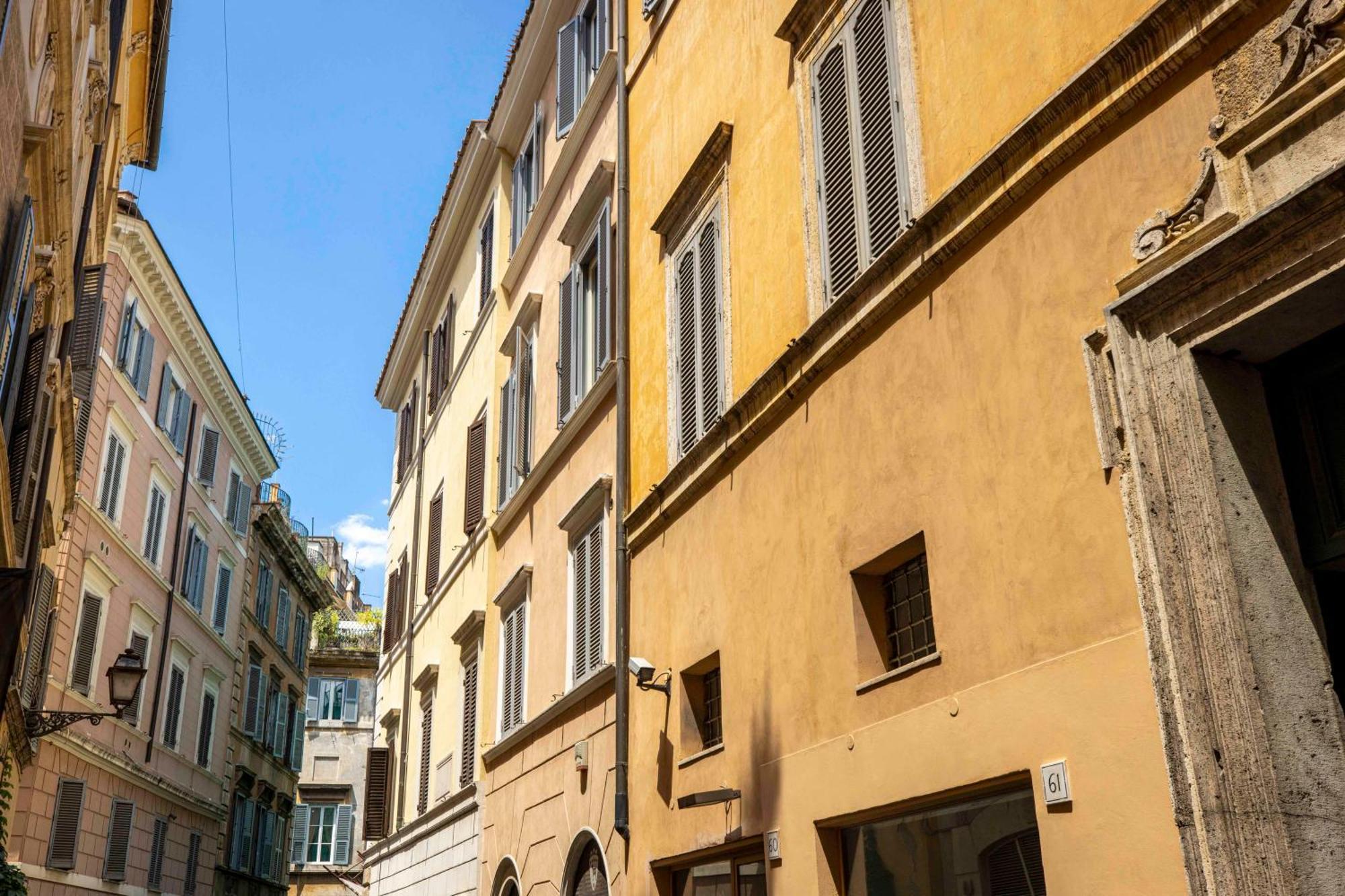 At Luxury Navona 2 Guest house Rome