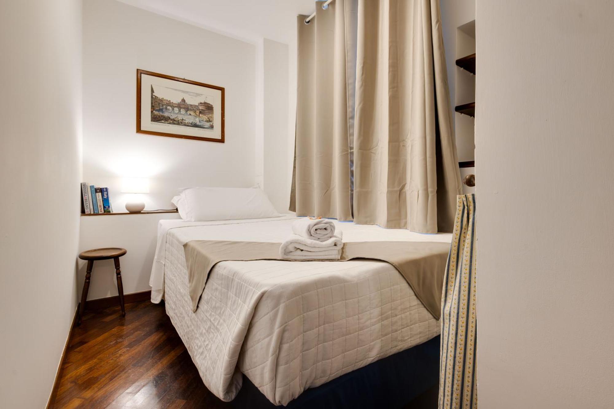 Clavdia Mini Flat Rome