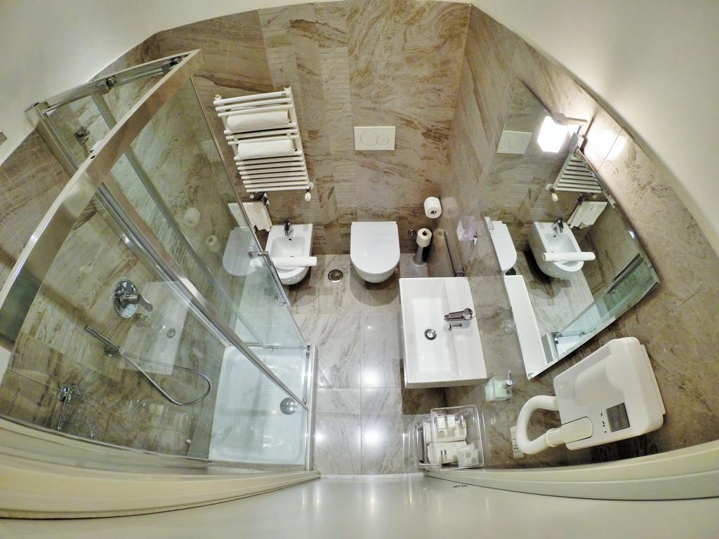 Bed & Breakfast Tre R Colosseo Rome