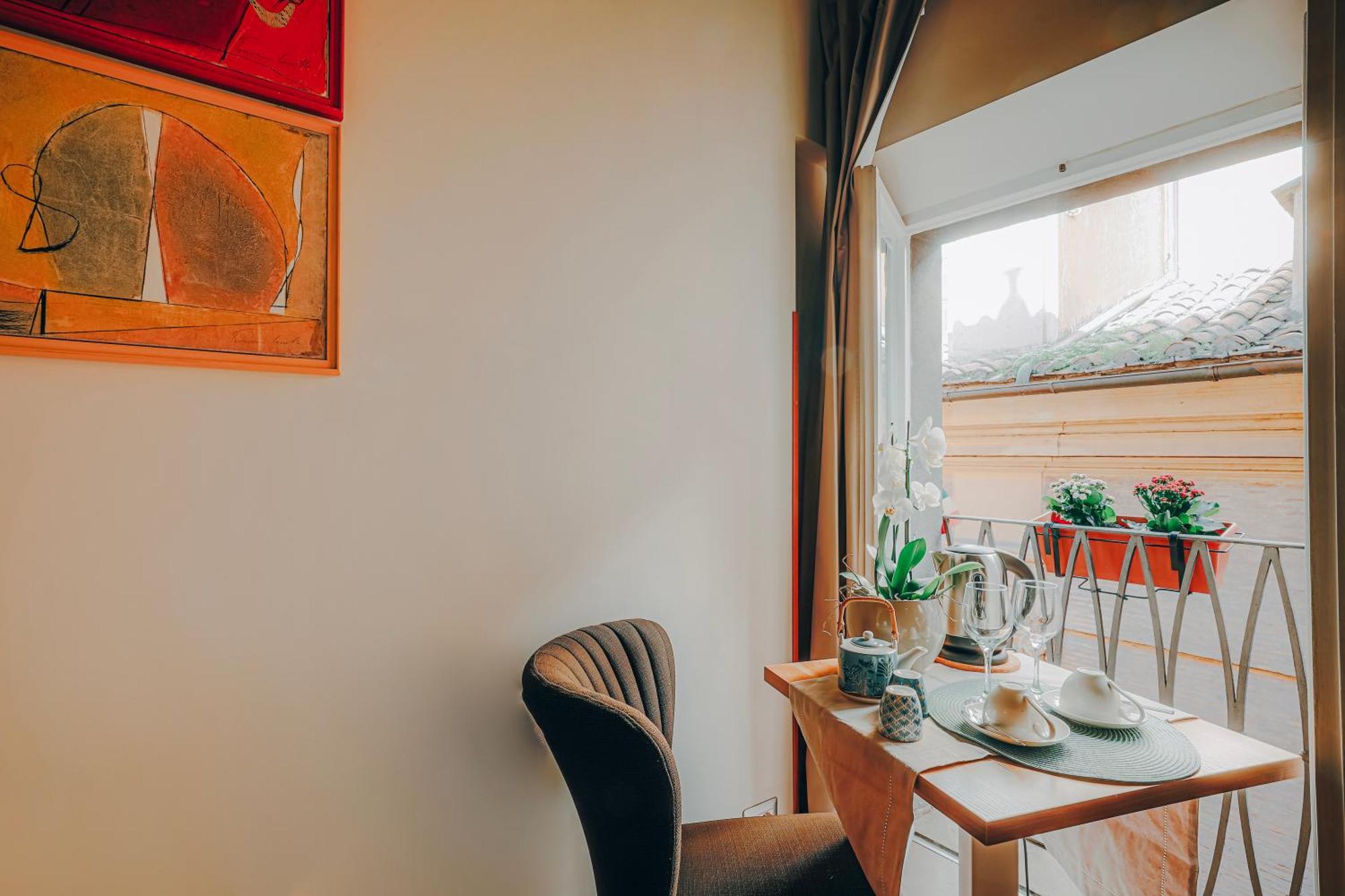 Apartment Pantheon Eleven *