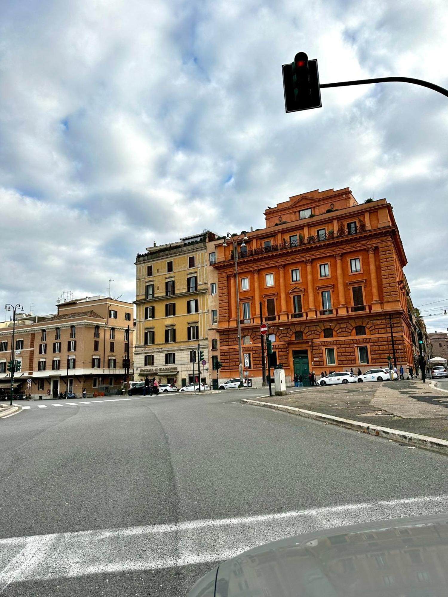 Colosseum Luxury Apartment Rome