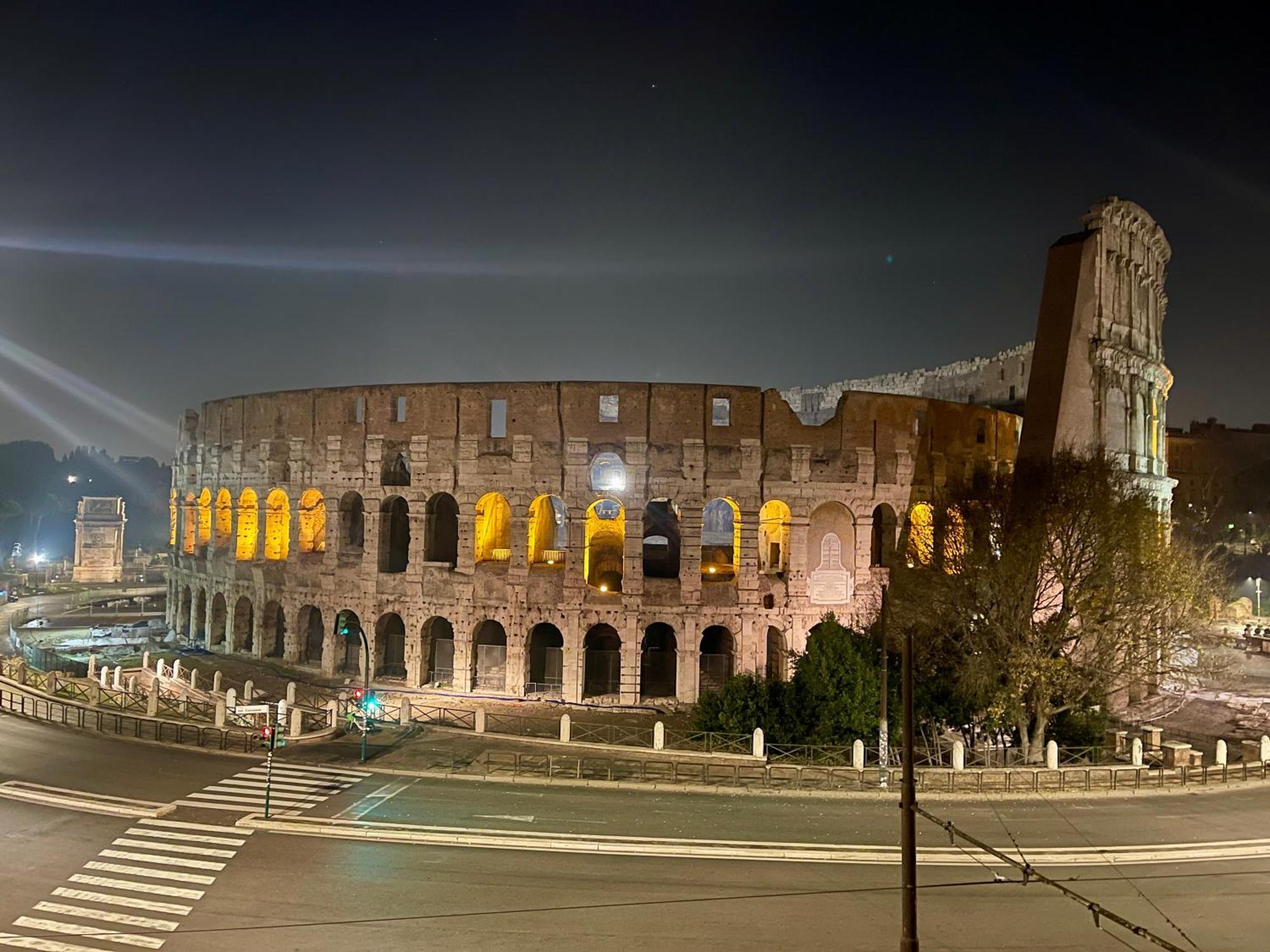 Colosseum Luxury Apartment Rome