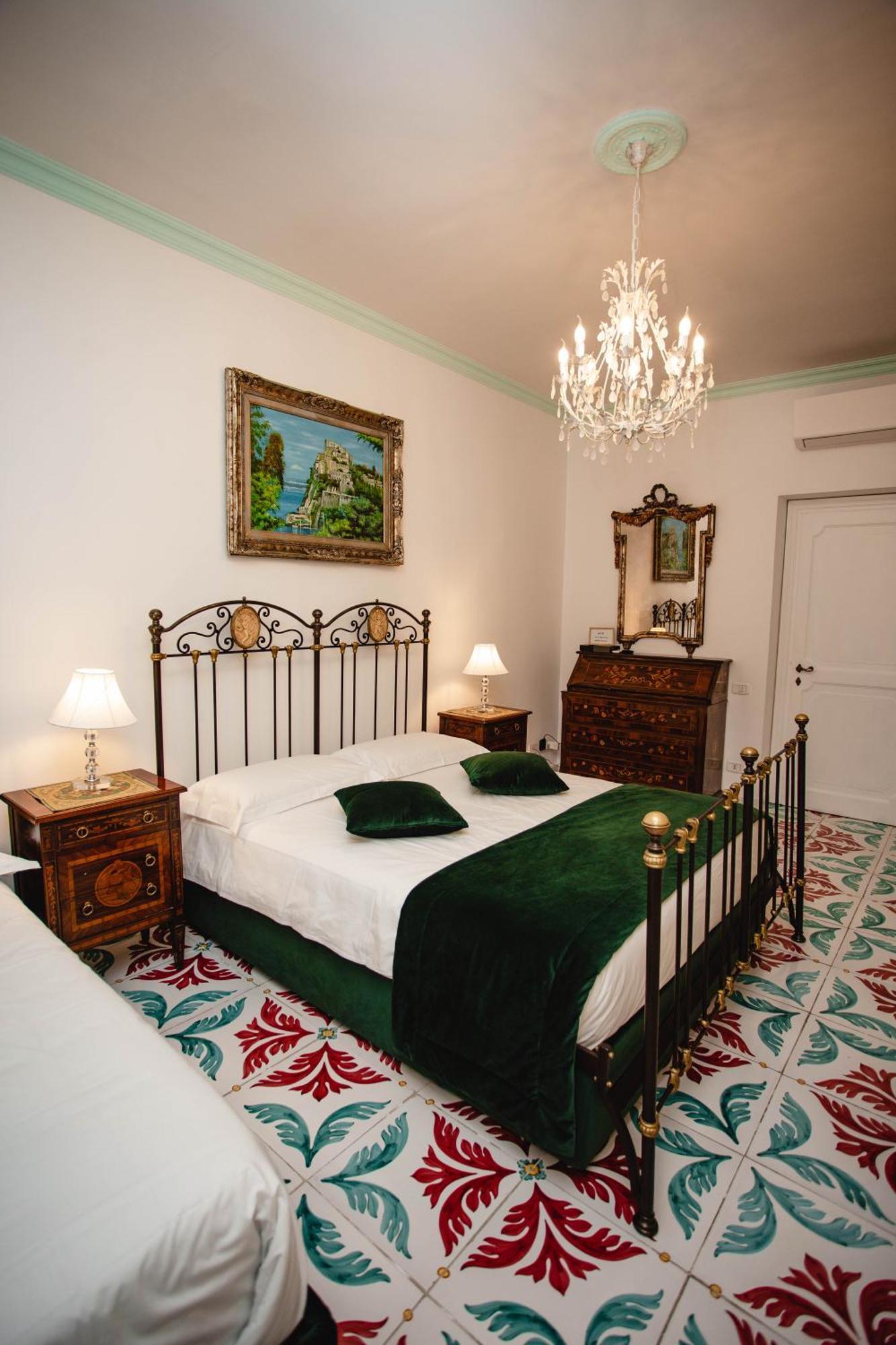 Delfini Trevi House Affittacamere Roma