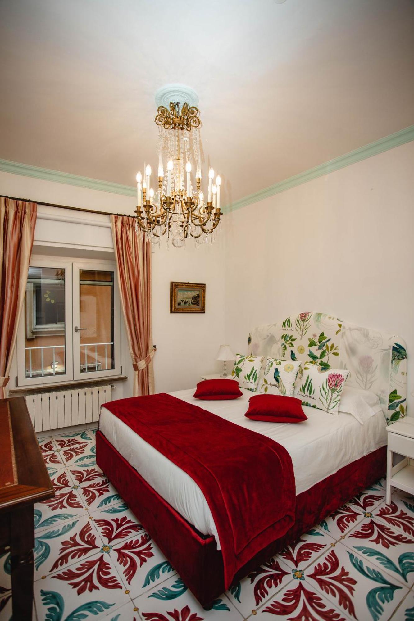 Delfini Trevi House Affittacamere *