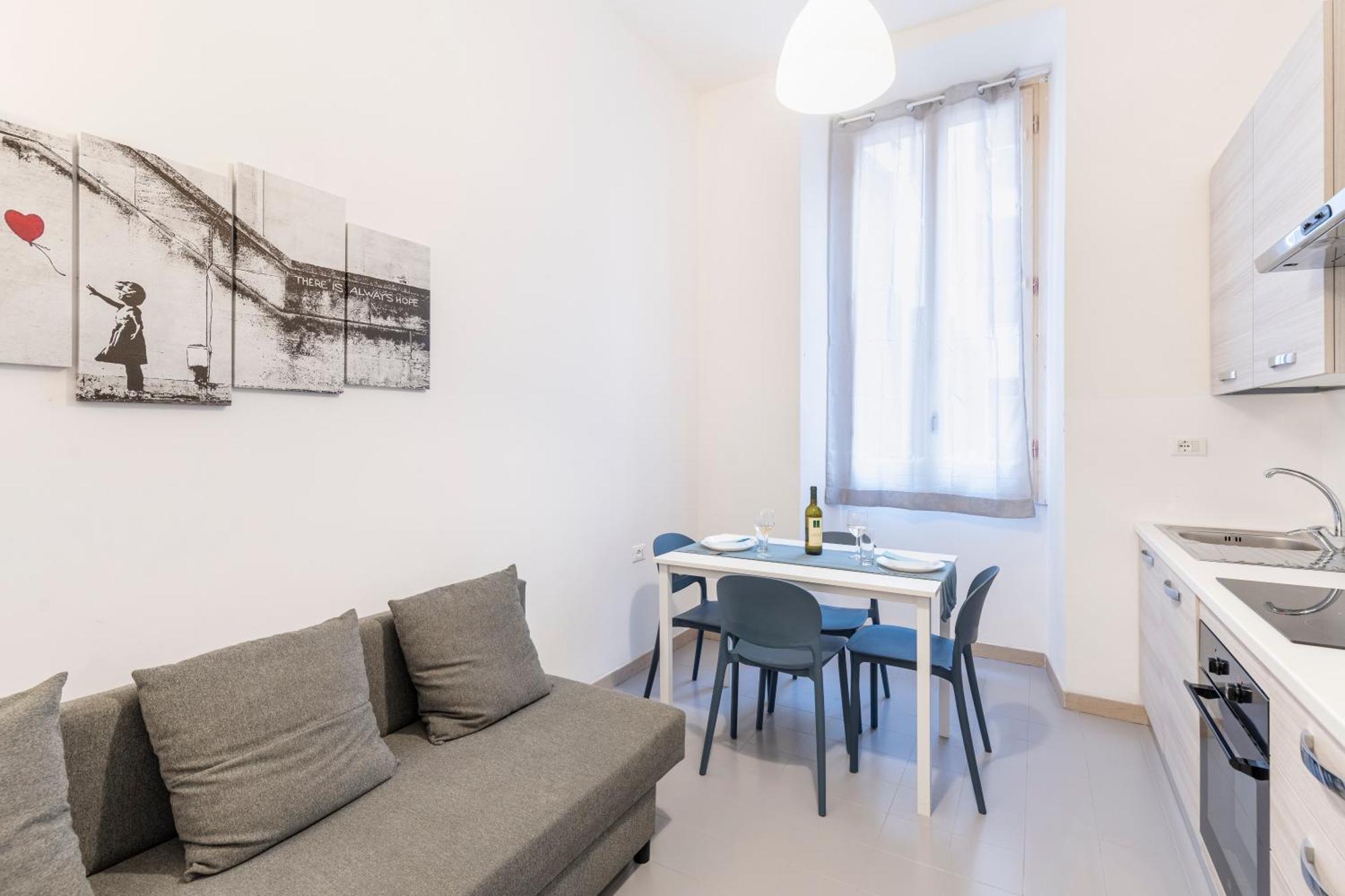 Hostly - Michelangelo Midtown-center Of Apartment Rome