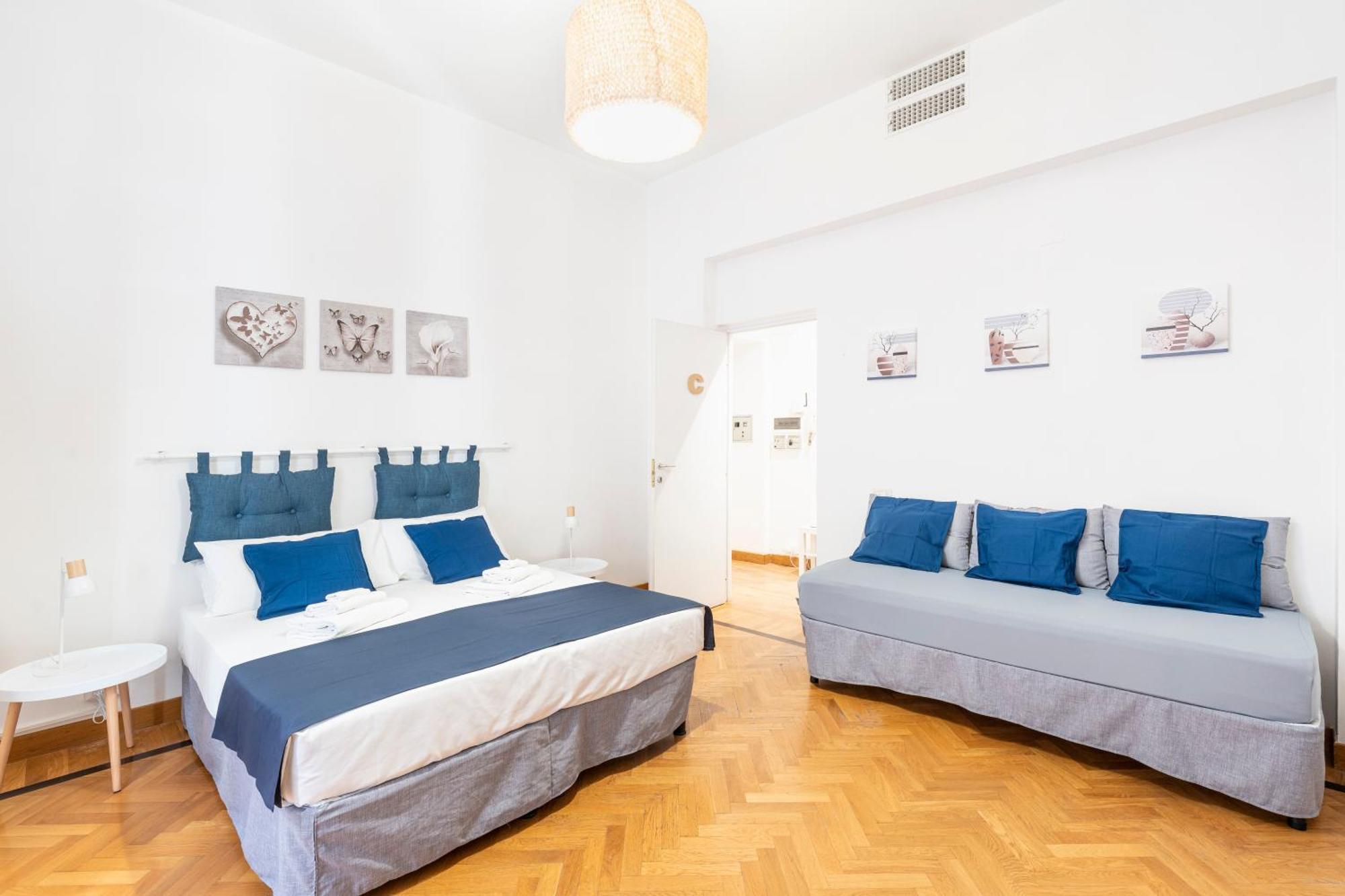 Hostly - Michelangelo Midtown-center Of Apartment Rome