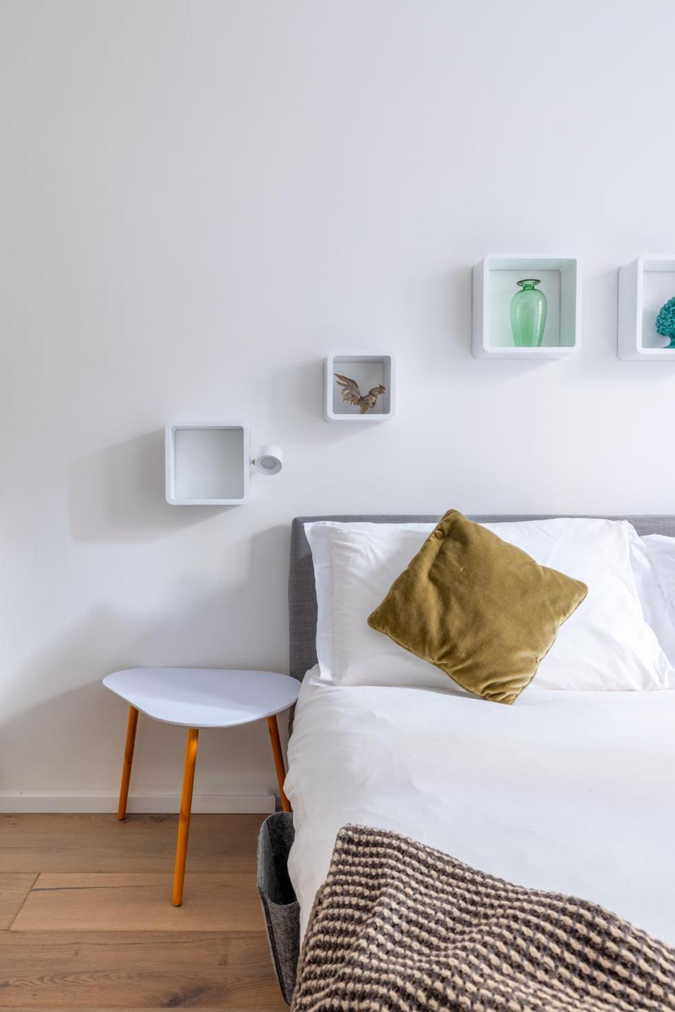 Urban Chic 2 Bedroom Vatican Escape