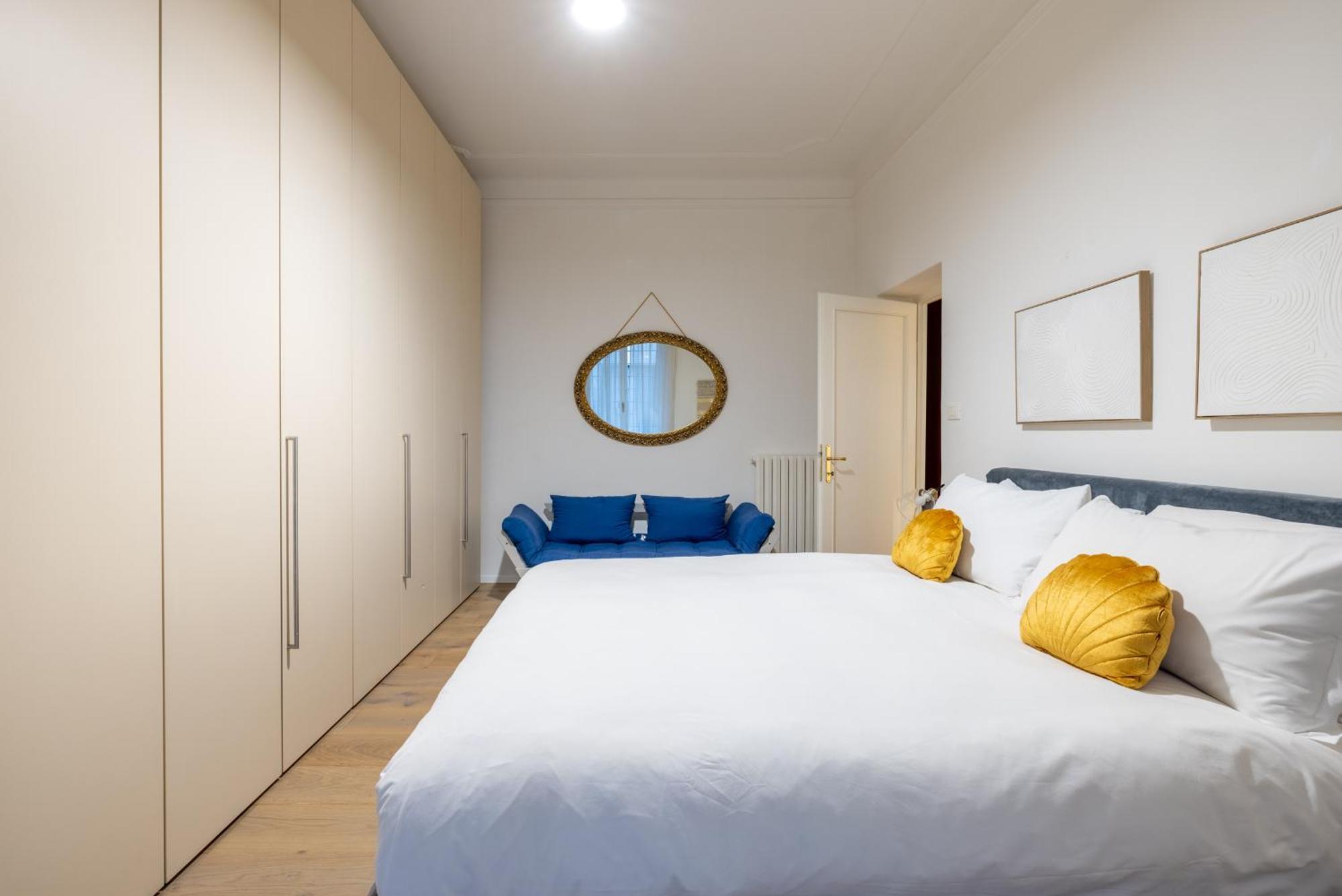 Urban Chic 2 Bedroom Vatican Escape Apartment *