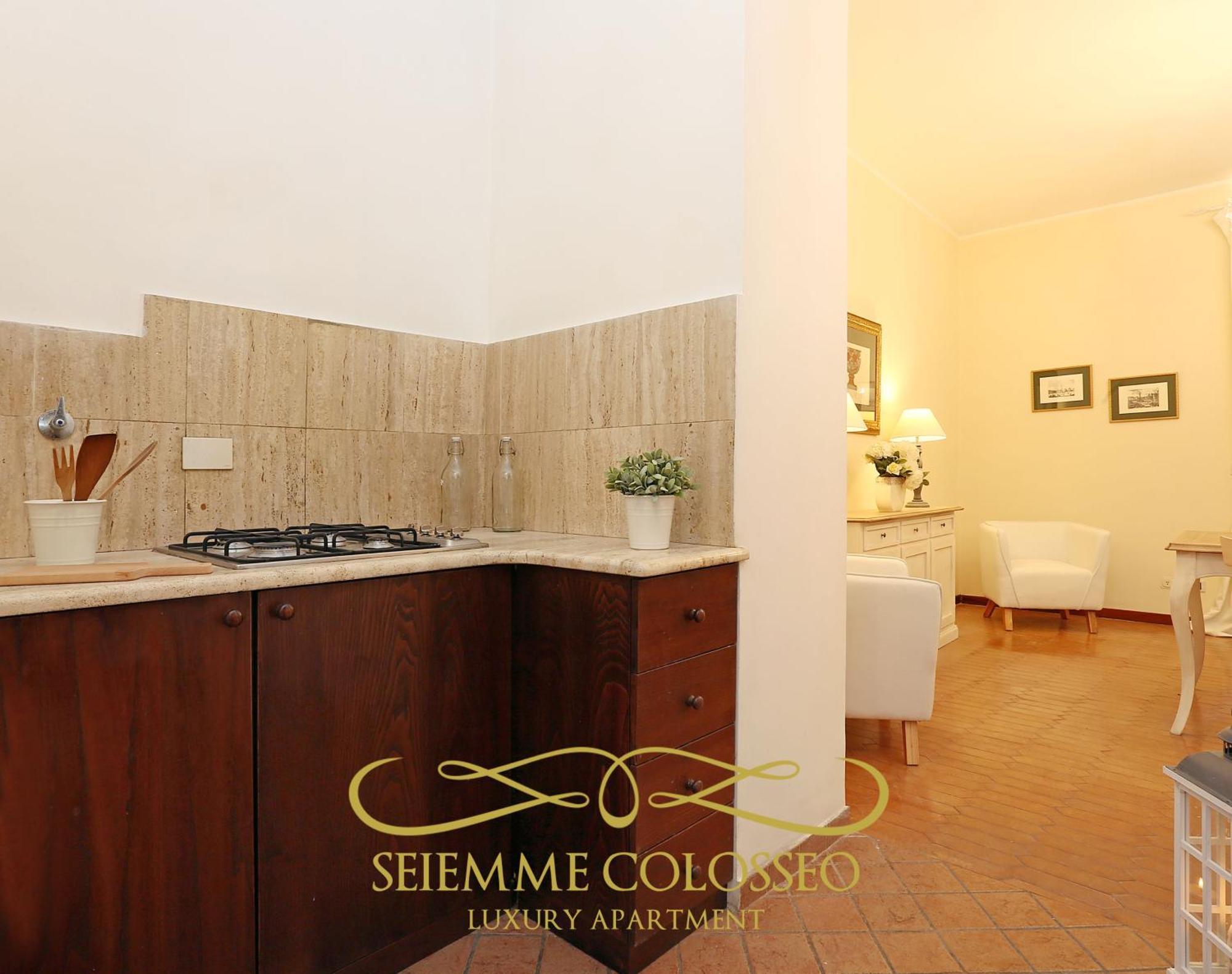 Capocci - Rione Monti - Daplace * Roma