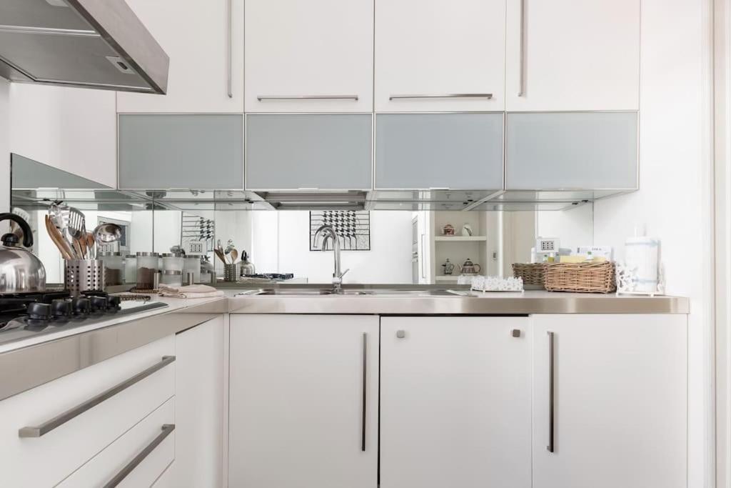 Apartment Re-imagined In Historical Building *