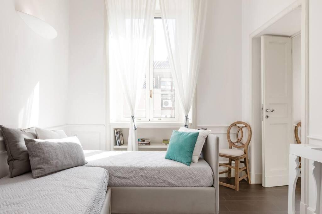 Apartment Re-imagined In Historical Building *