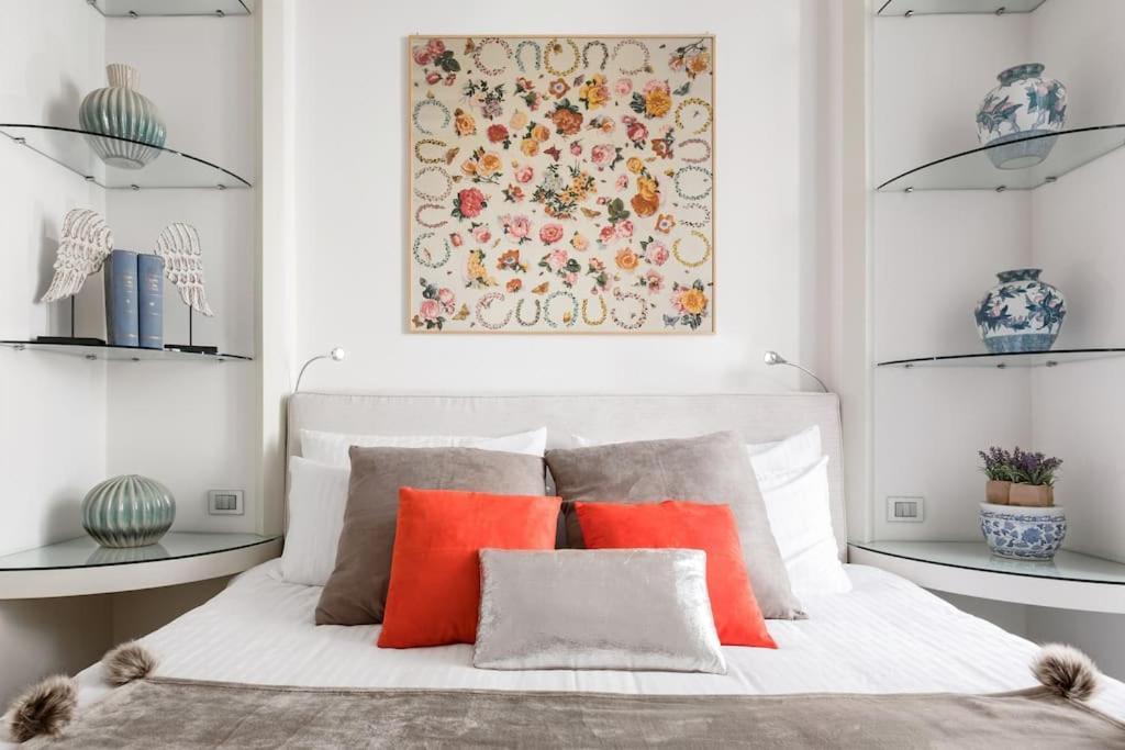 Re-imagined In Historical Building Apartment Rome