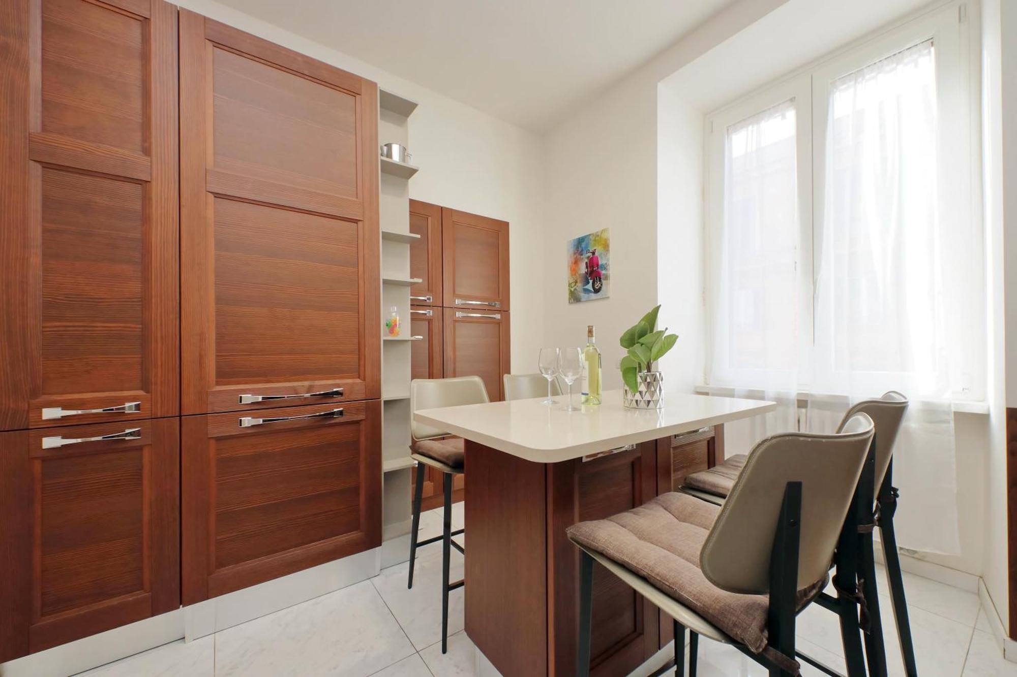 Elegant And Spacious Apartment, Vespasiano 9 Appartamento