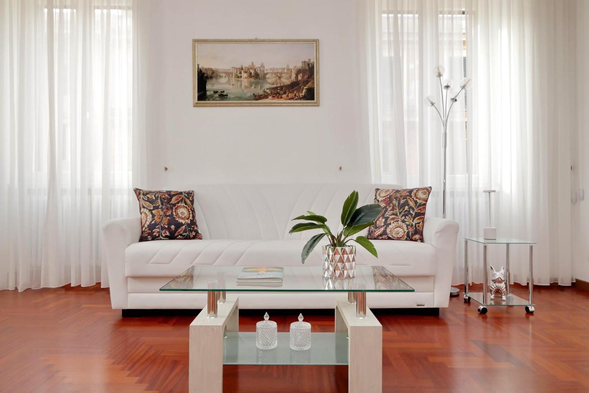 Appartamento Elegant And Spacious Apartment, Vespasiano 9 Roma