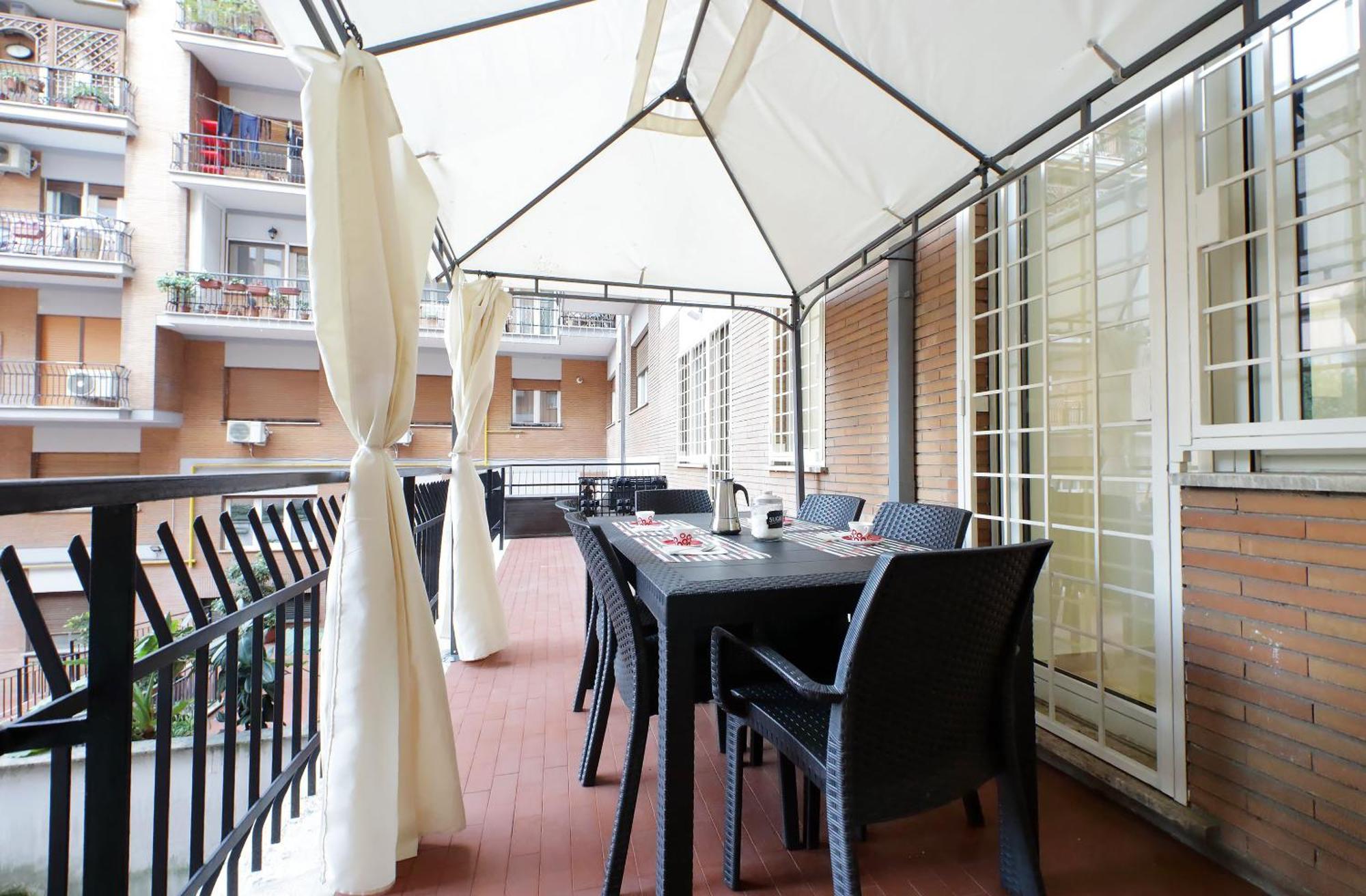 Lovely With Terrace Near The Vatican Rome