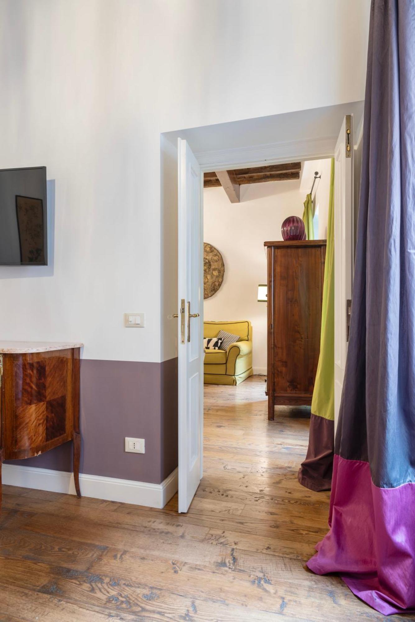 Residenza Clodio Spanish Steps