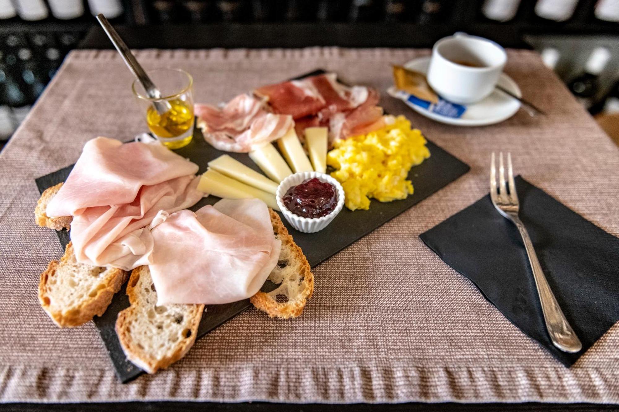 Navona Central Guest house 3*
