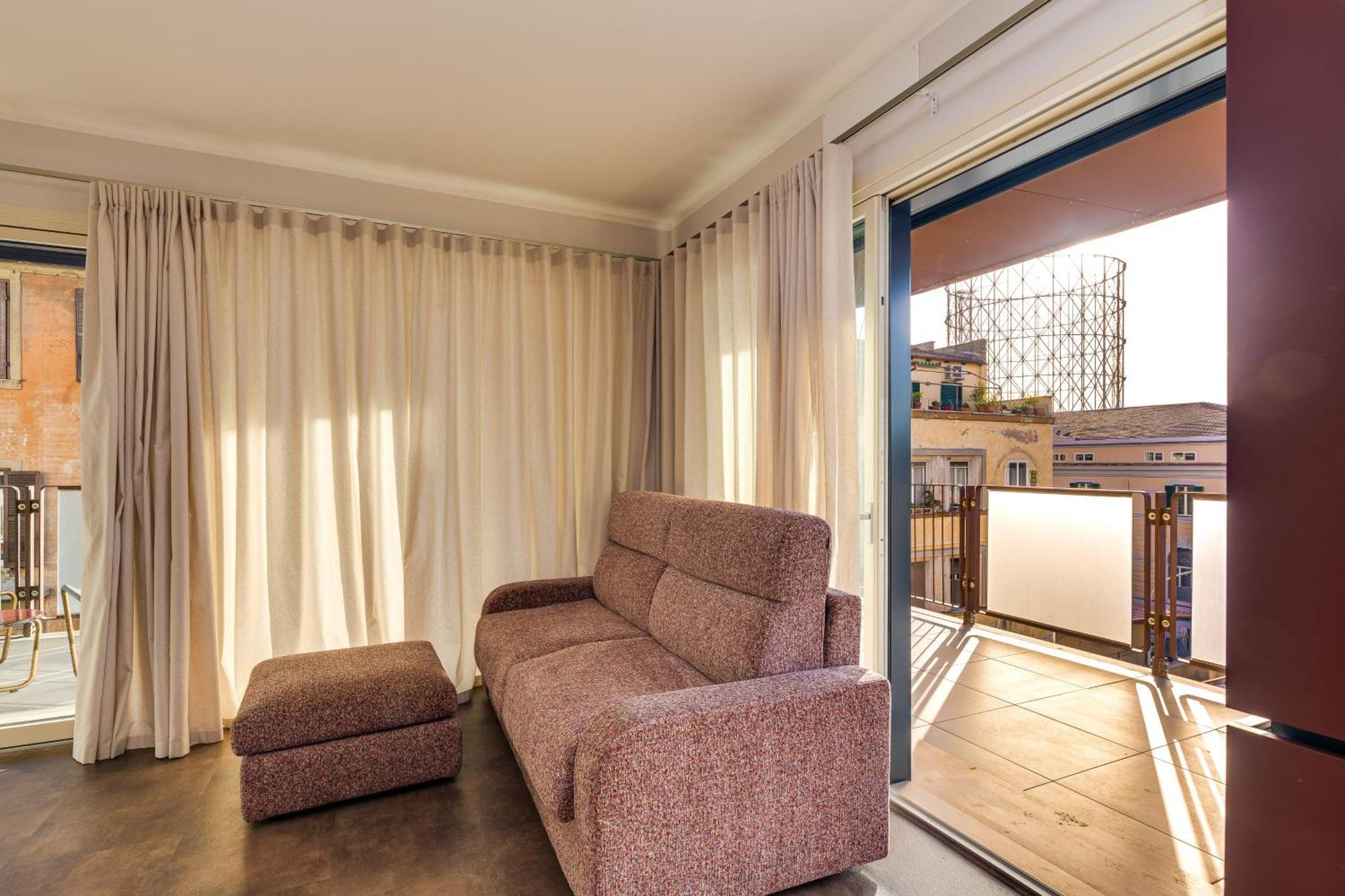 Aparthotel Gasometer Urban 5*