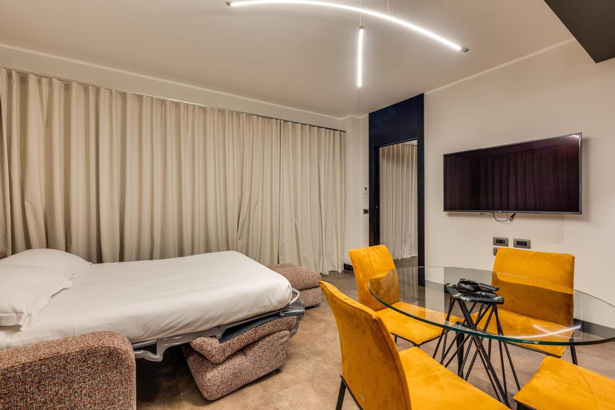 Gasometer Urban Aparthotel 5*