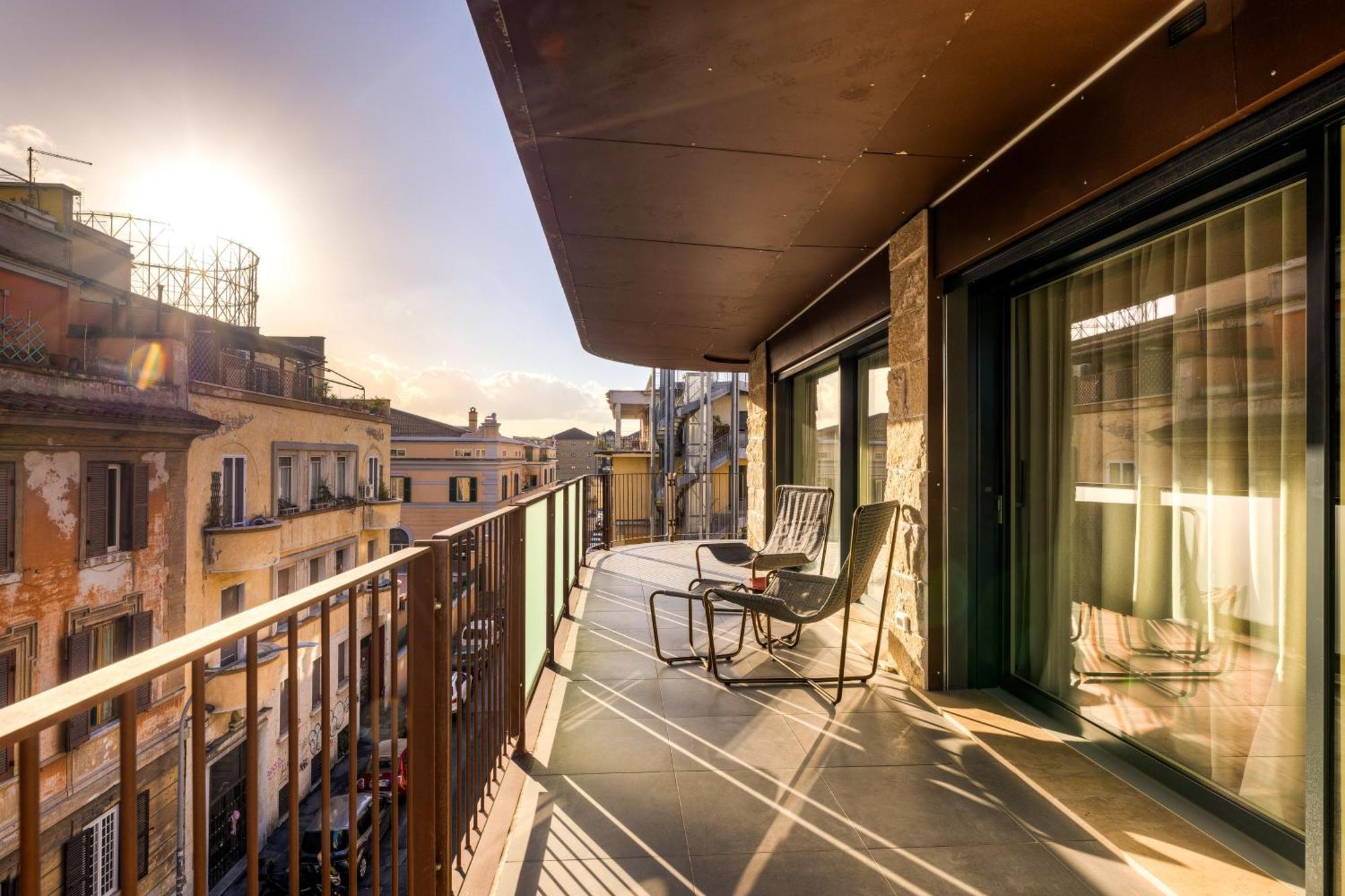 Aparthotel Gasometer Urban 5*
