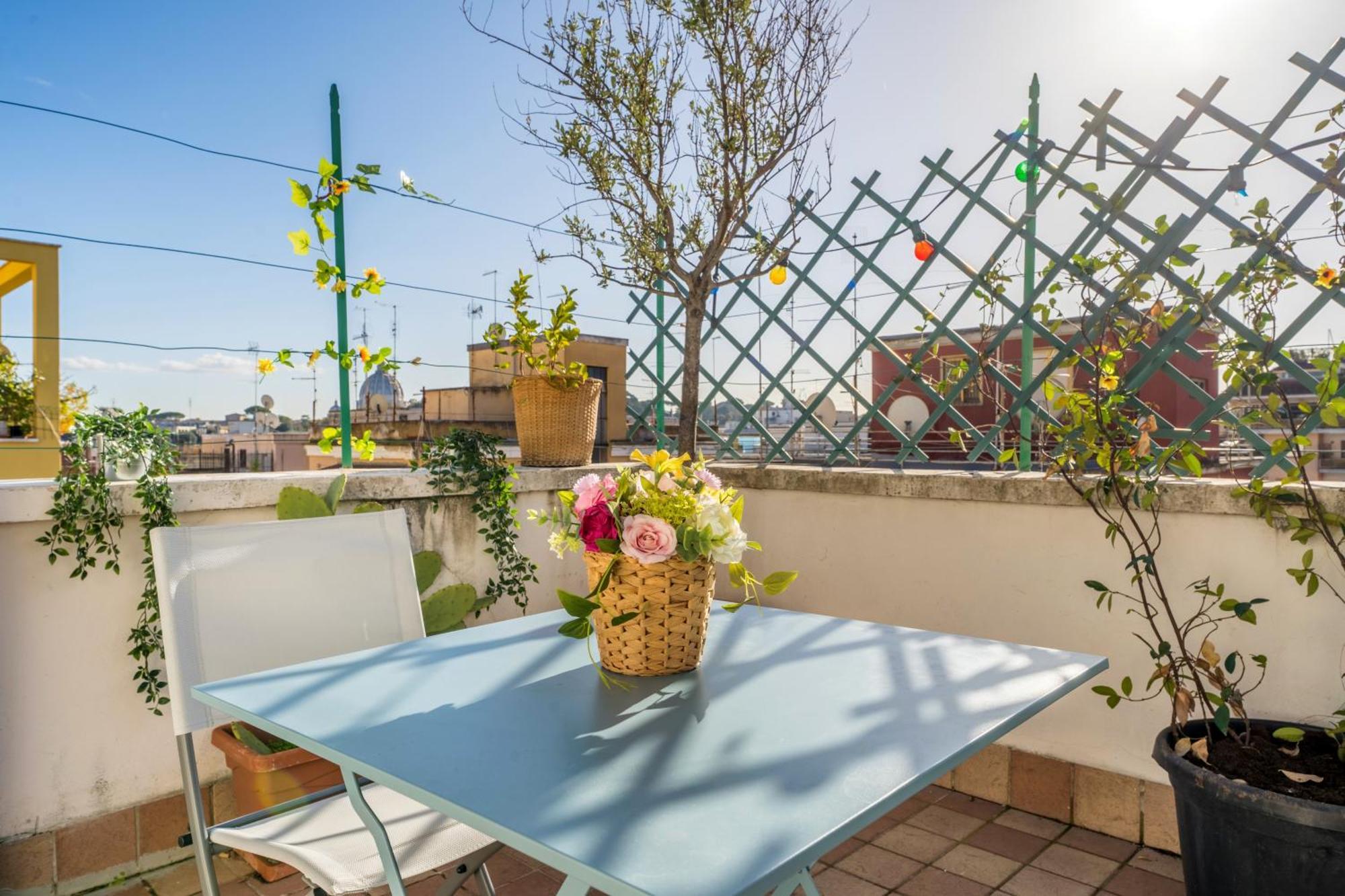 Welcome Dhome - Cozy Penthouse With St. Peter View Apartment