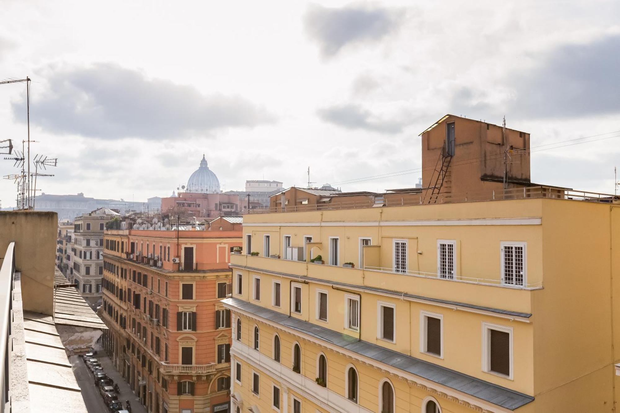 The Upper Bed & Breakfast Roma