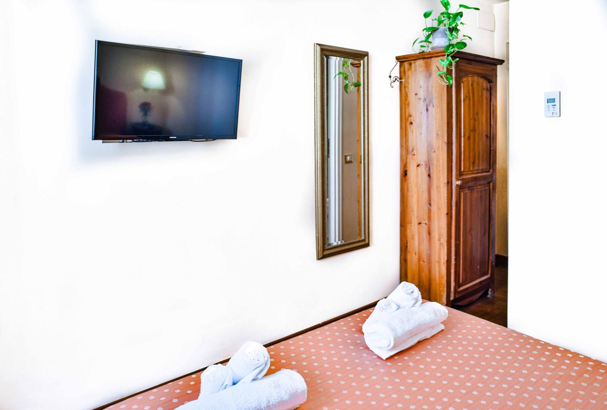 Casa De' Fiori Bed & Breakfast Rome