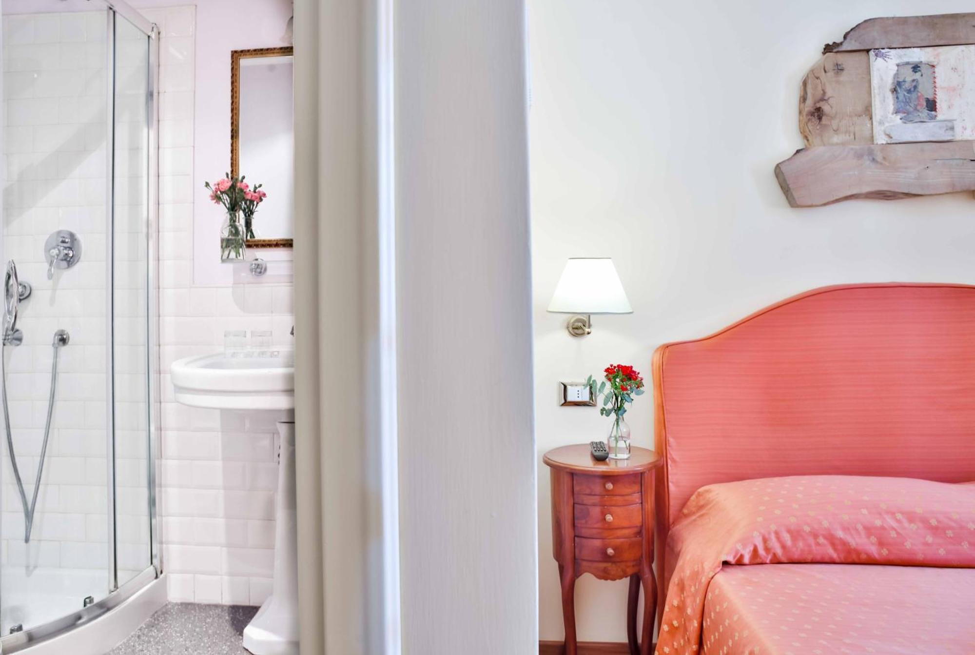 Casa De' Fiori 3* Rome