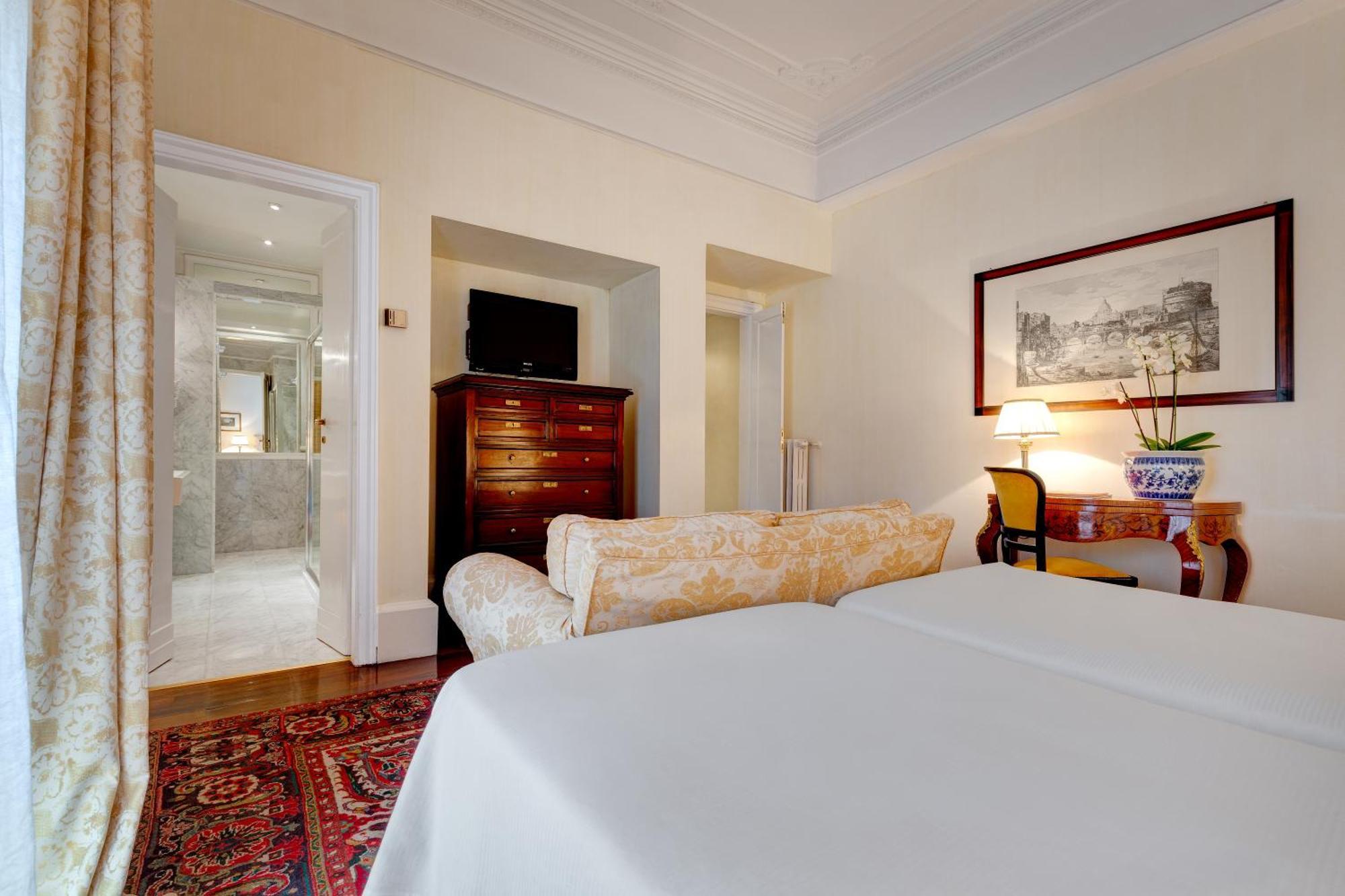 Hotel Grand Plaza Rome