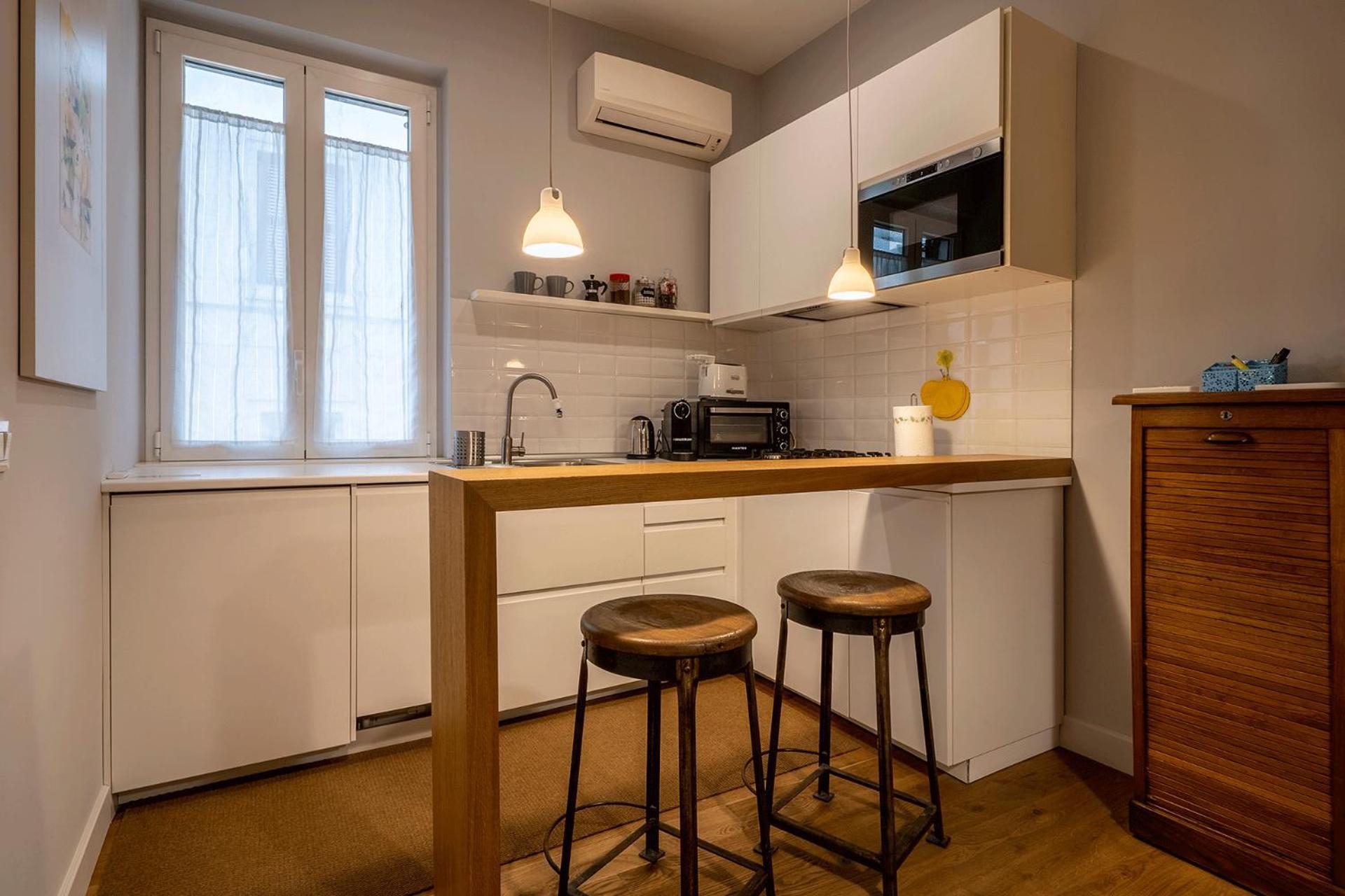 Fotofever Apt, Two Bedrooms With Air Conditioned In Elegant Shopping Area, Close To Vatican City Rome
