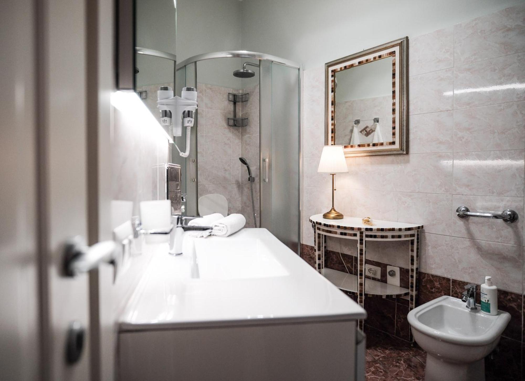 Holidays House Marconi * Roma