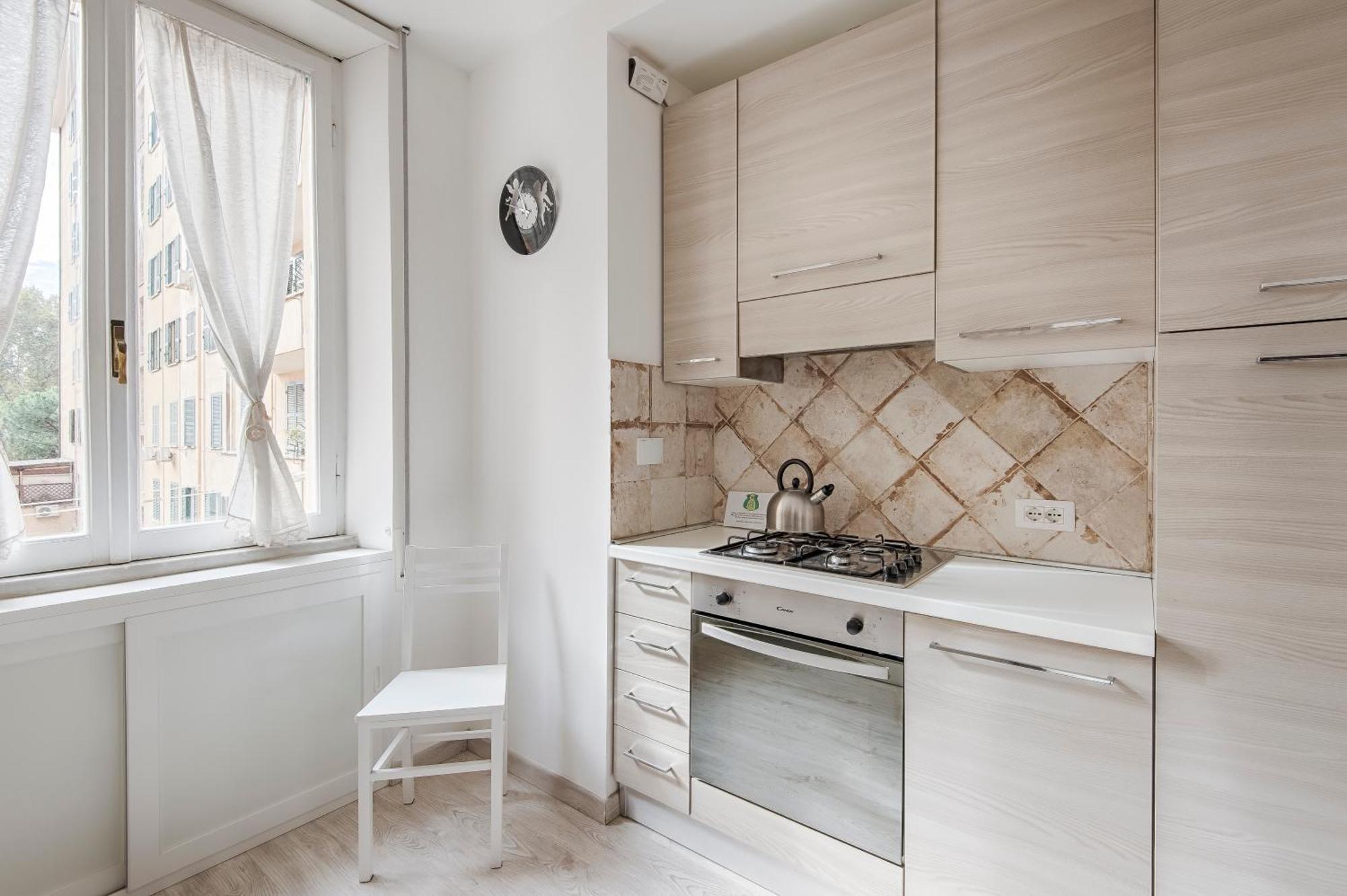 St. John 2br/2bth Apartment Rome