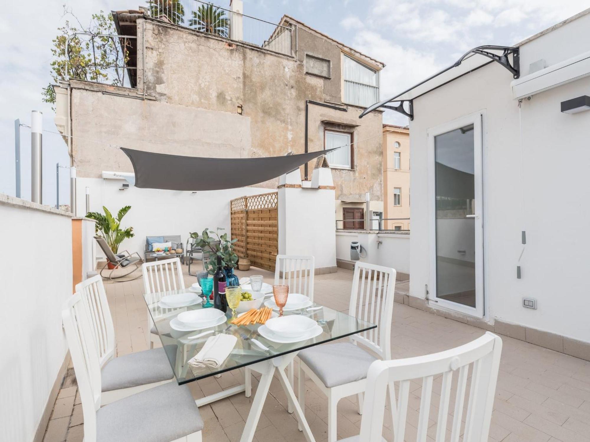 Apartment The Best Rent - Beautiful With Terrace Near Colosseo Rome