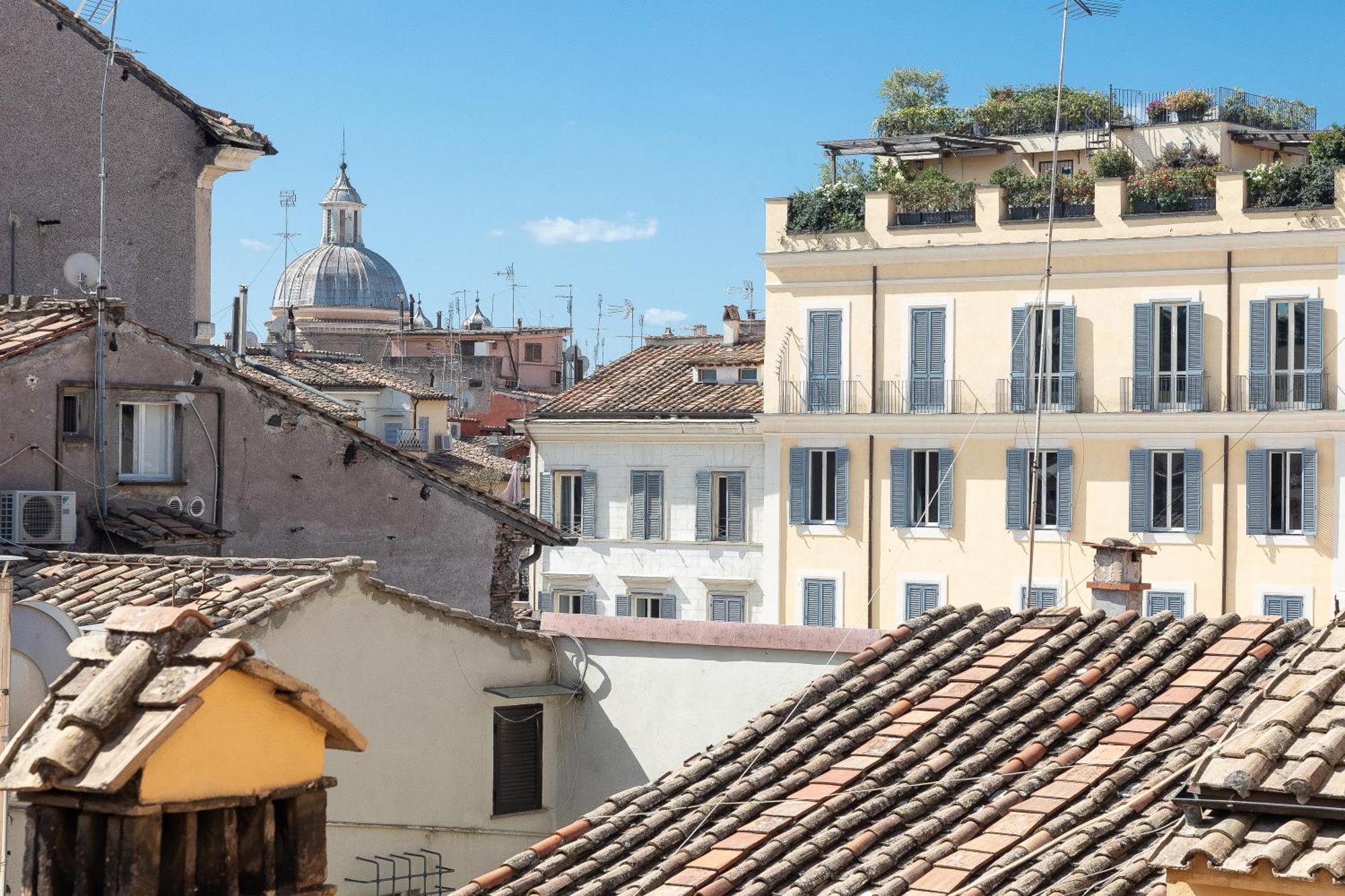 Amazing Campo De' Fiori Apartment Rome