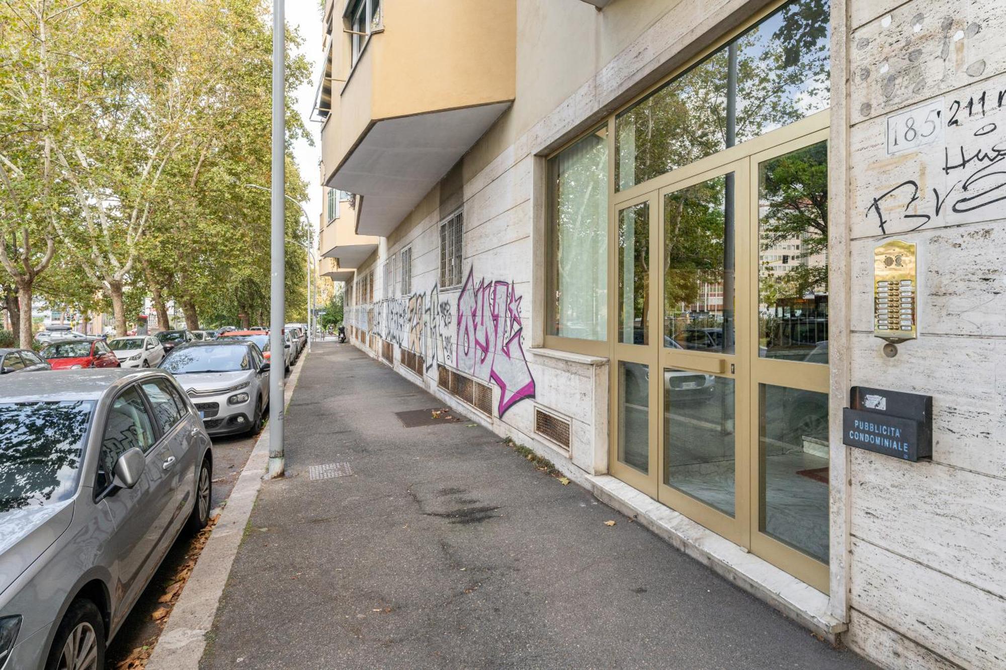 Colombo Penthouse Wi Fi Netflix Ac Guest house Rome