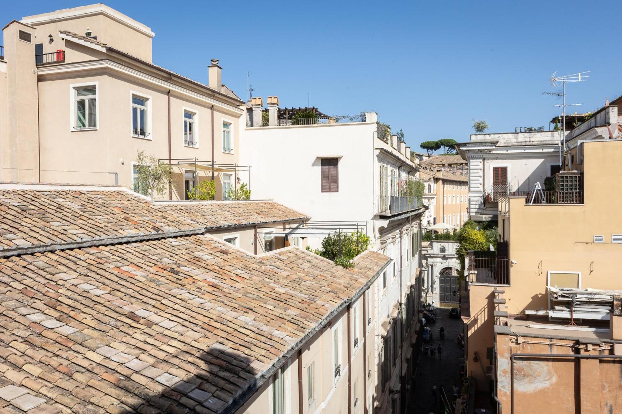 Amazing 3 Levels Penthouse Piazza Venezia Rome