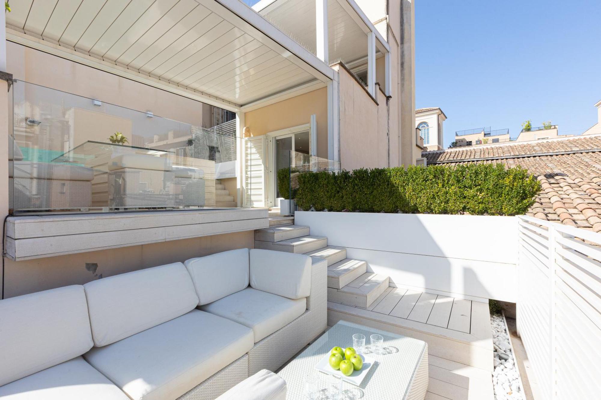 Amazing 3 Levels Penthouse Piazza Venezia Apartment *