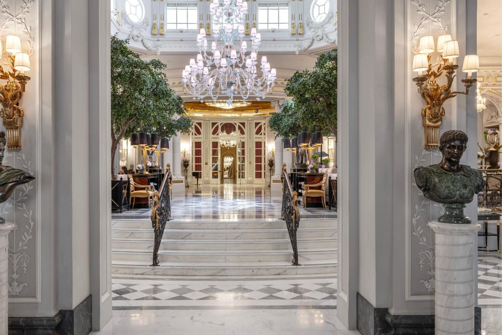 Hotel The St. Regis 5*