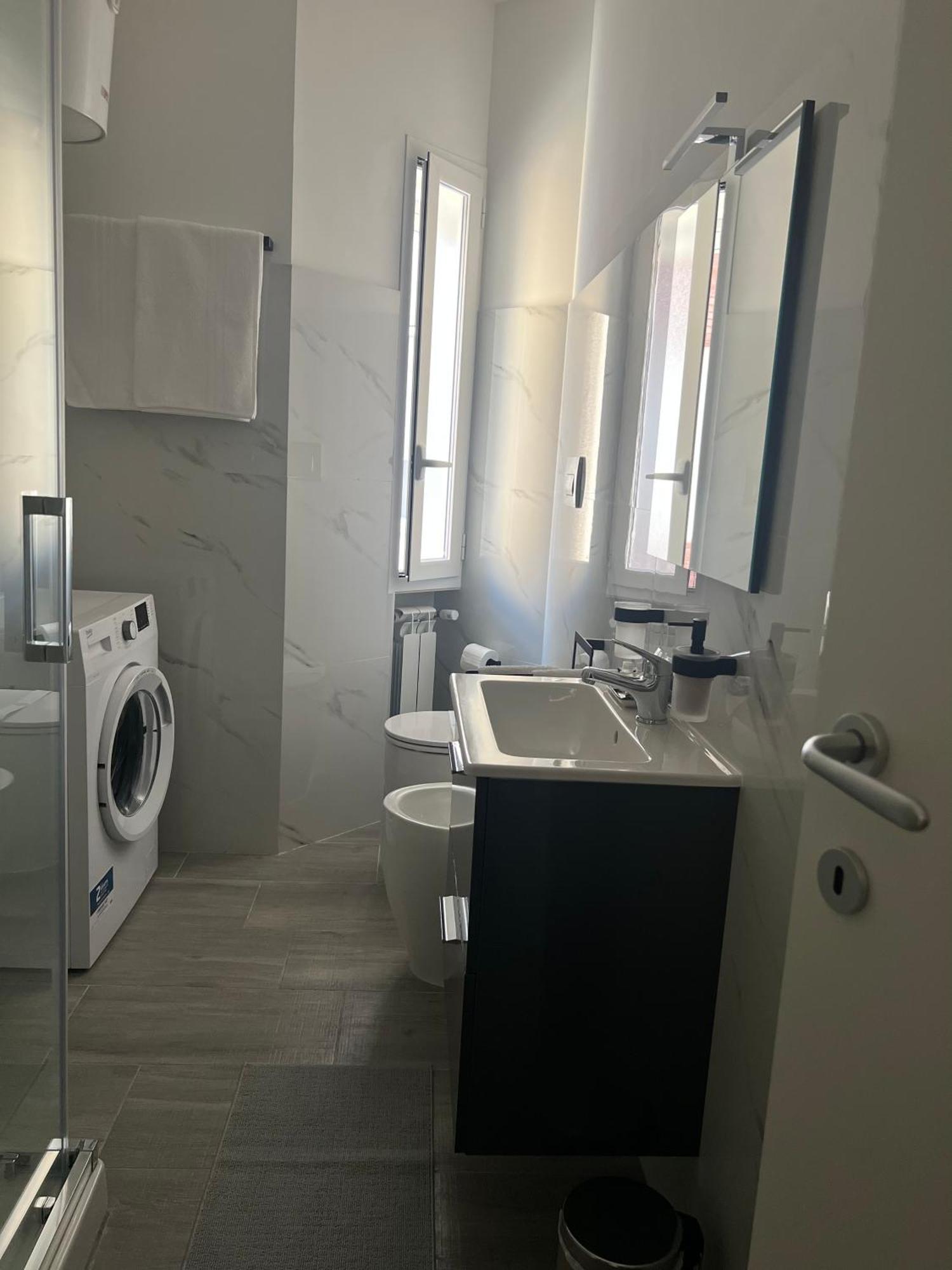 Tiburtina Flam Apartment *