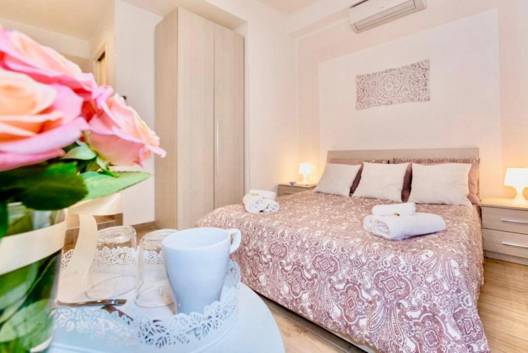Lovely Nights - Luxury Affittacamere *