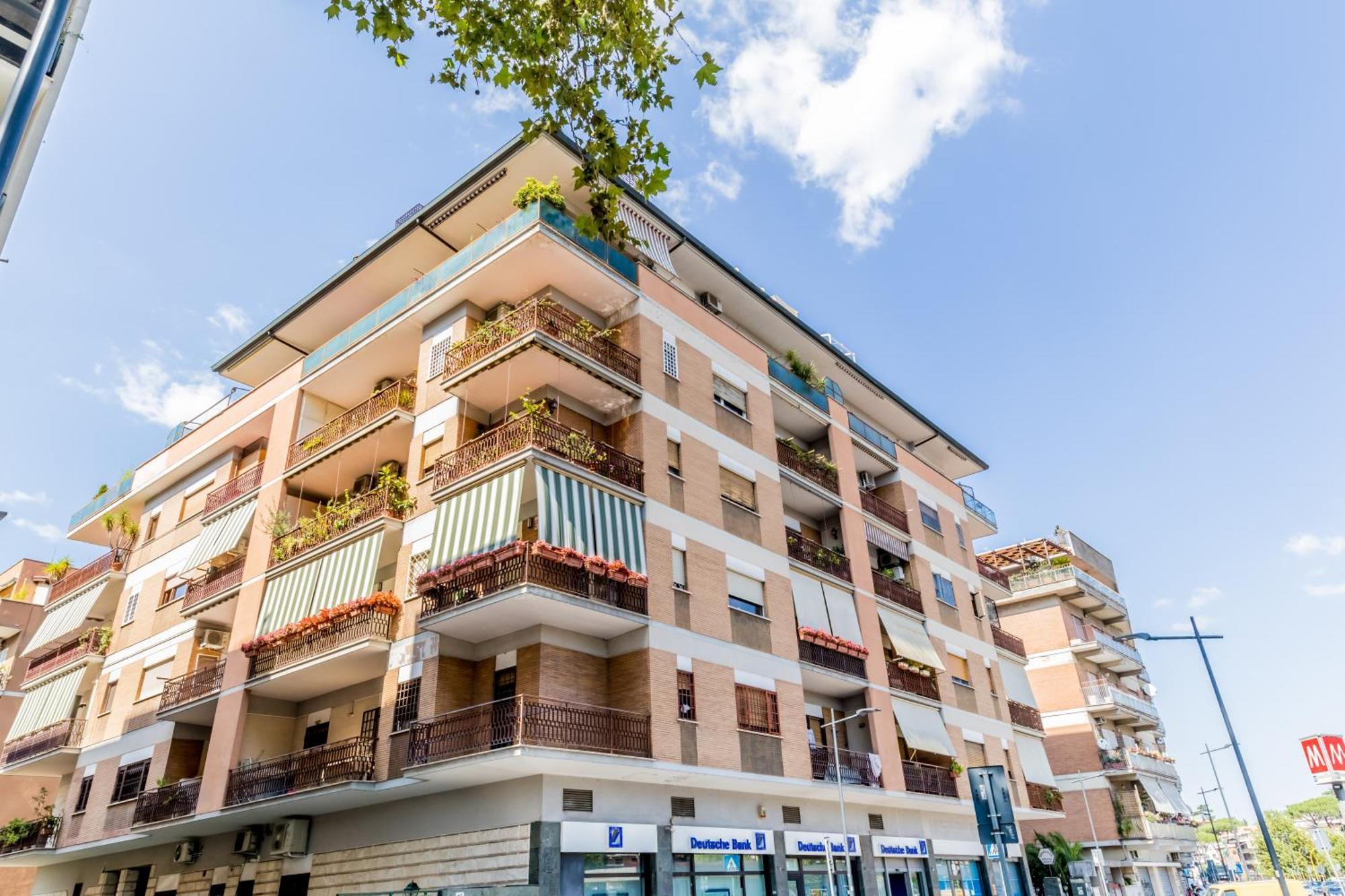 Bbhome Penthouse Bright And Elegant Metro Conca D'oro Appartamento