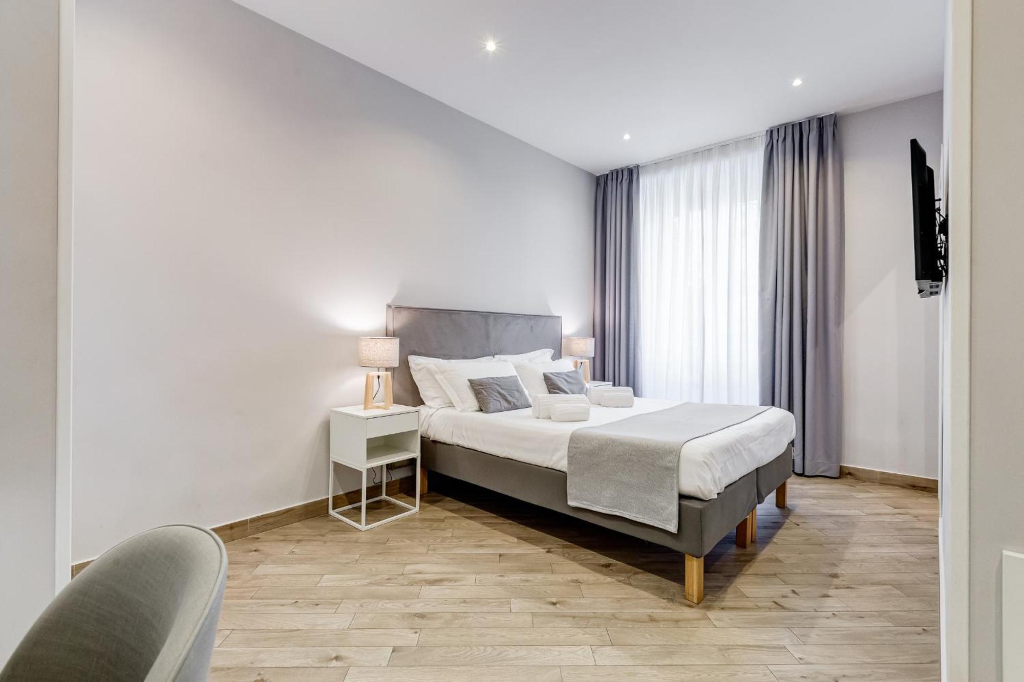 Guest house Colonna Luxury 2*
