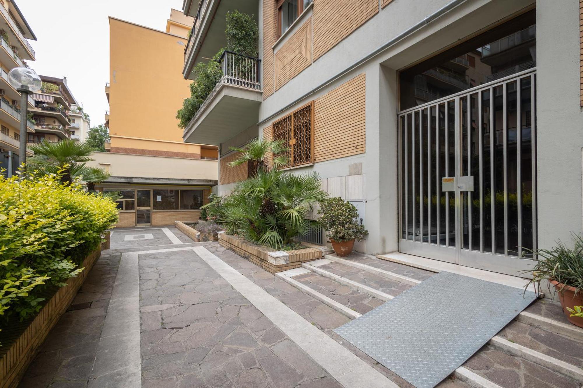 La Dimora Del Vagamondo - Ingresso In Comune Apartment Rome