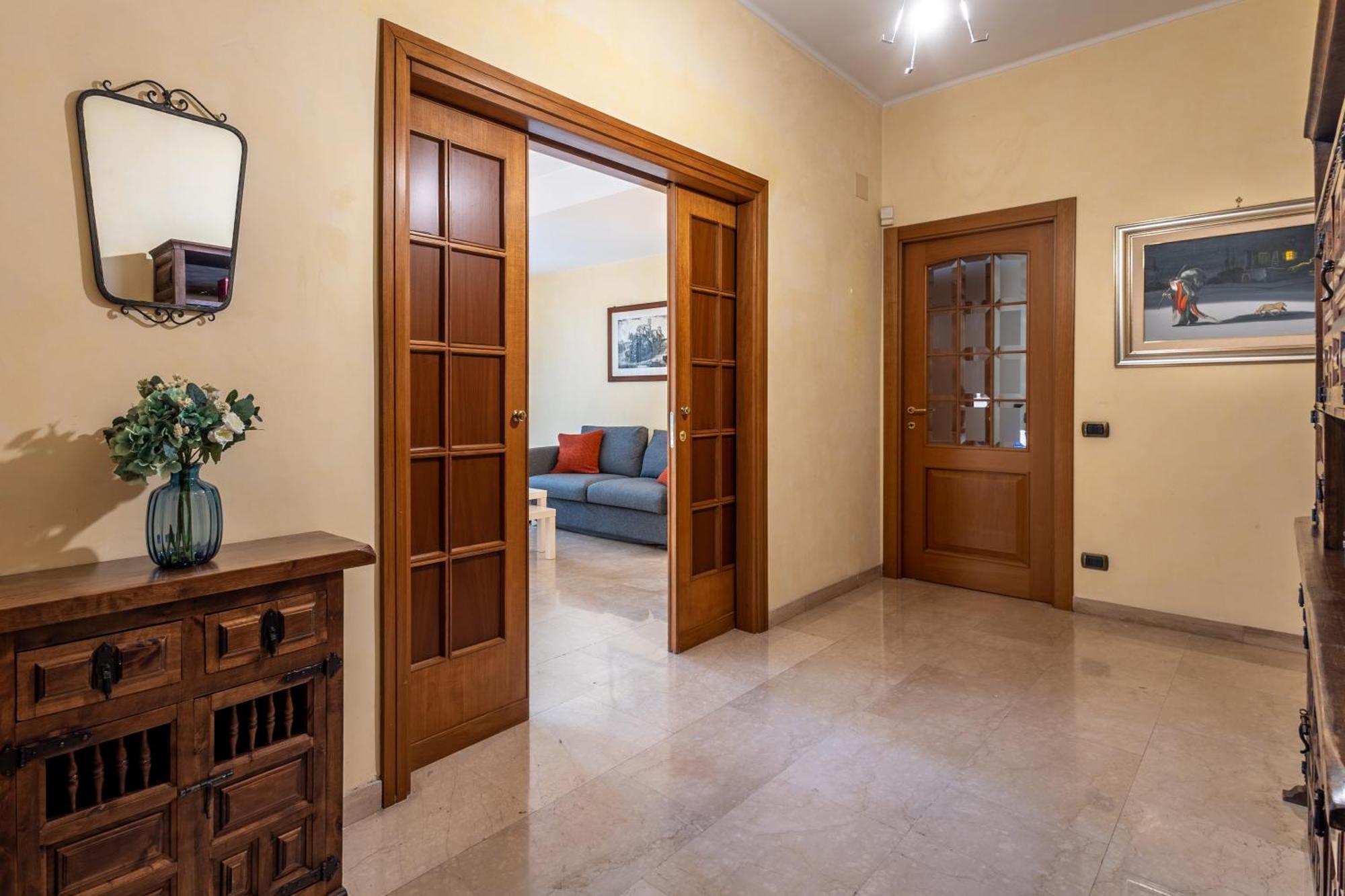 La Dimora Del Vagamondo - Ingresso In Comune