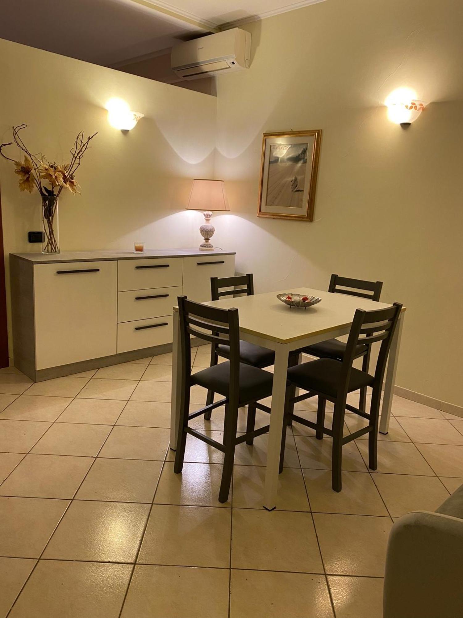 Apartment Miriam's Short Rent House