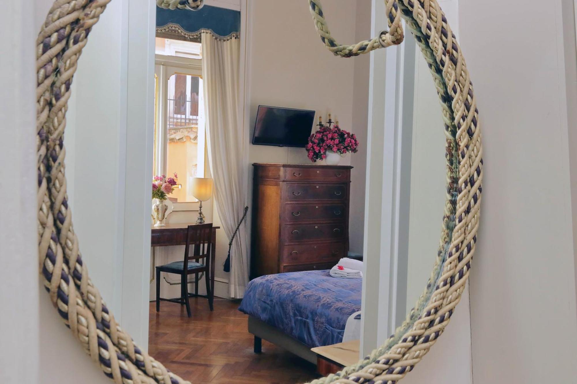 Domus Monami Luxury Guest house Rome