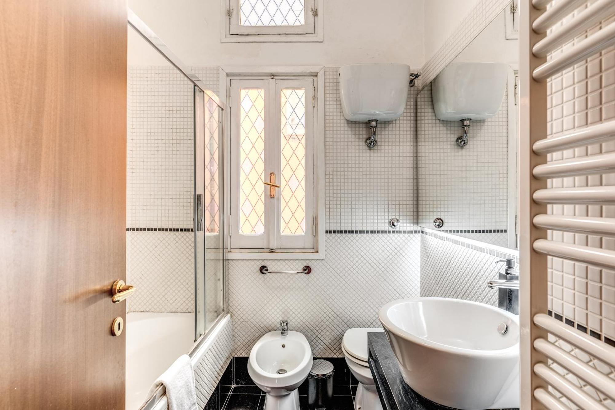 Myrhome - Spanish Steps Apartment