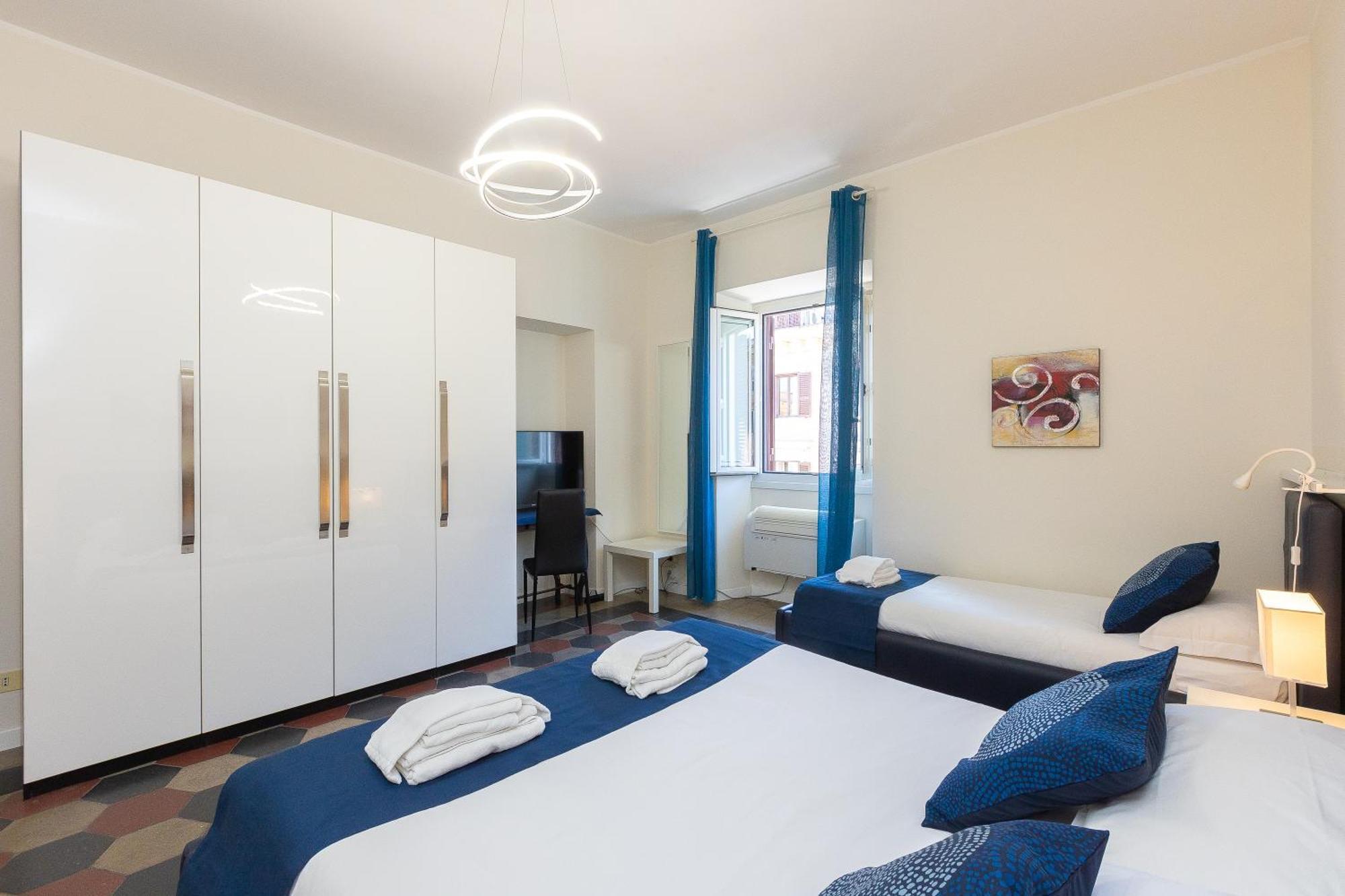 Principe Amedeo By In Apartment