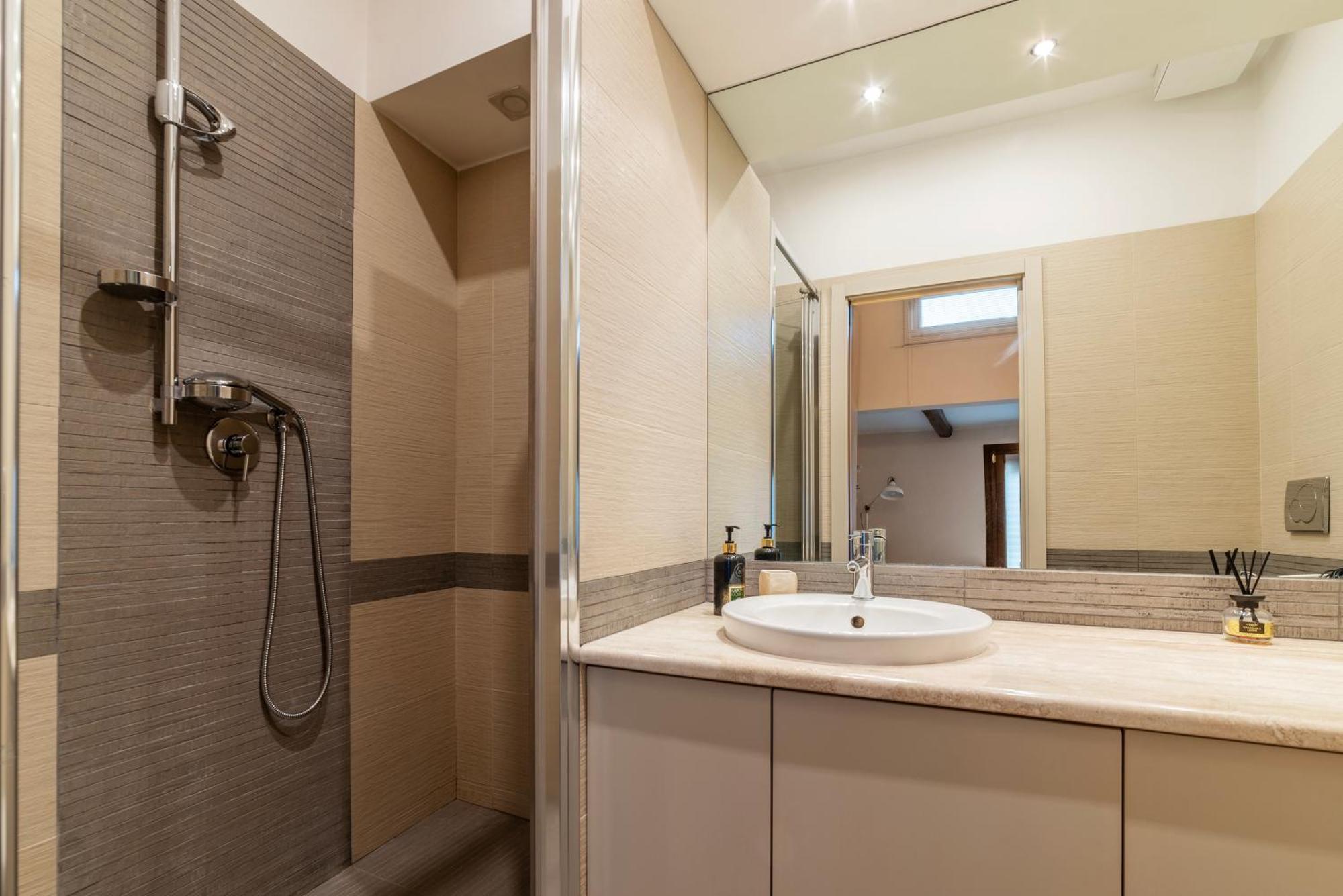 Ad Un Passo Da Piazza Di Pietra - Mini House Appartamento